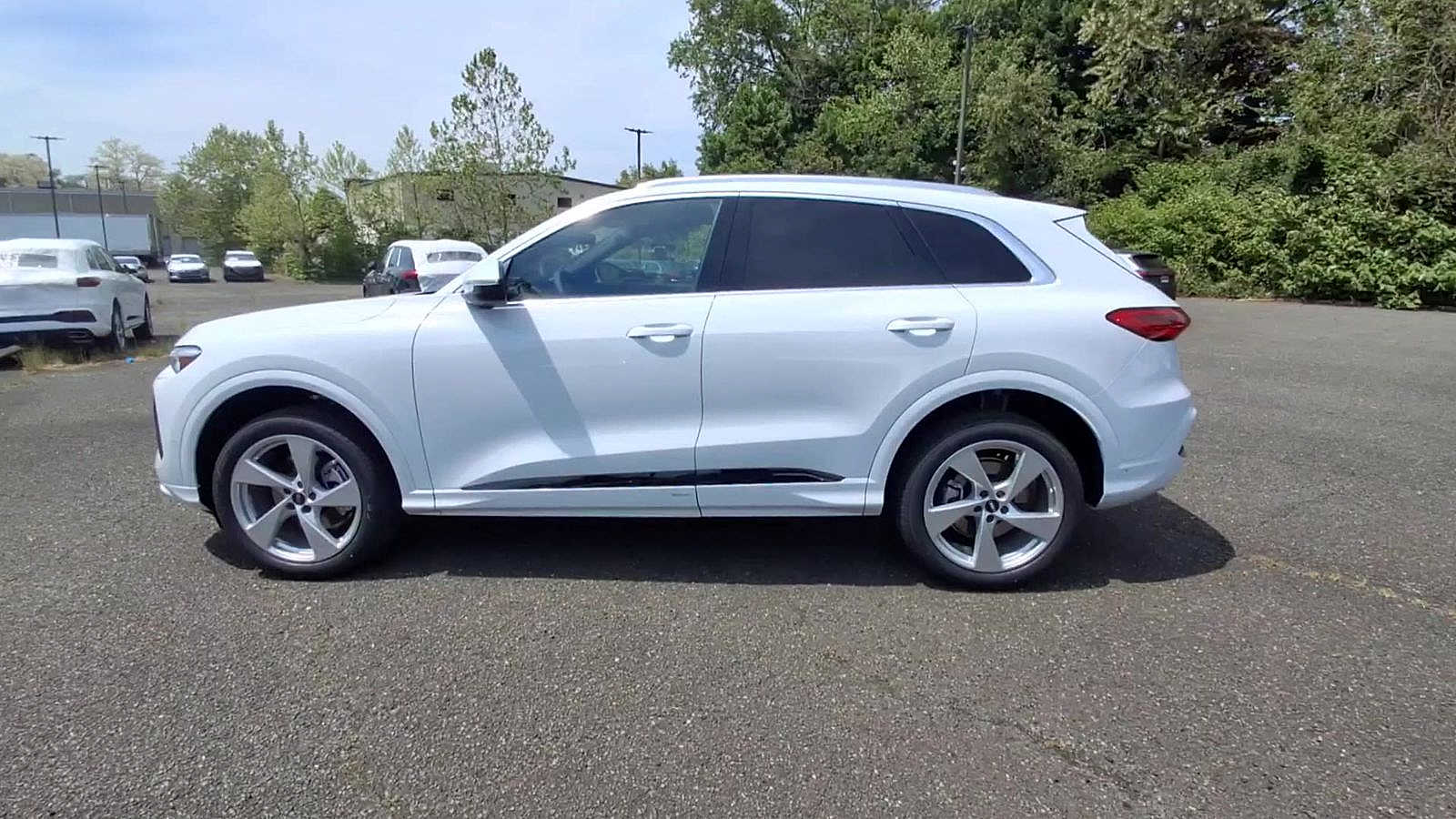 Thumbnail: 2026 Audi Q5 - 5