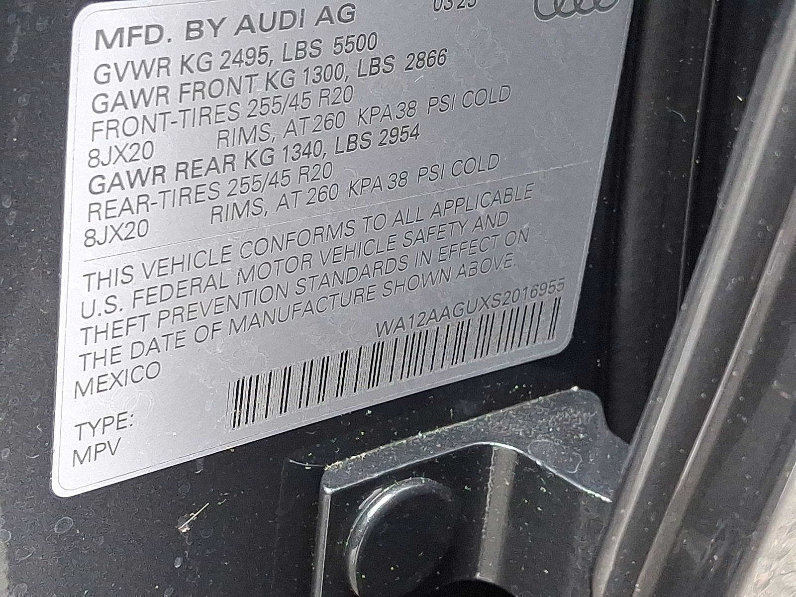 Thumbnail: 2025 Audi Q5 - 16