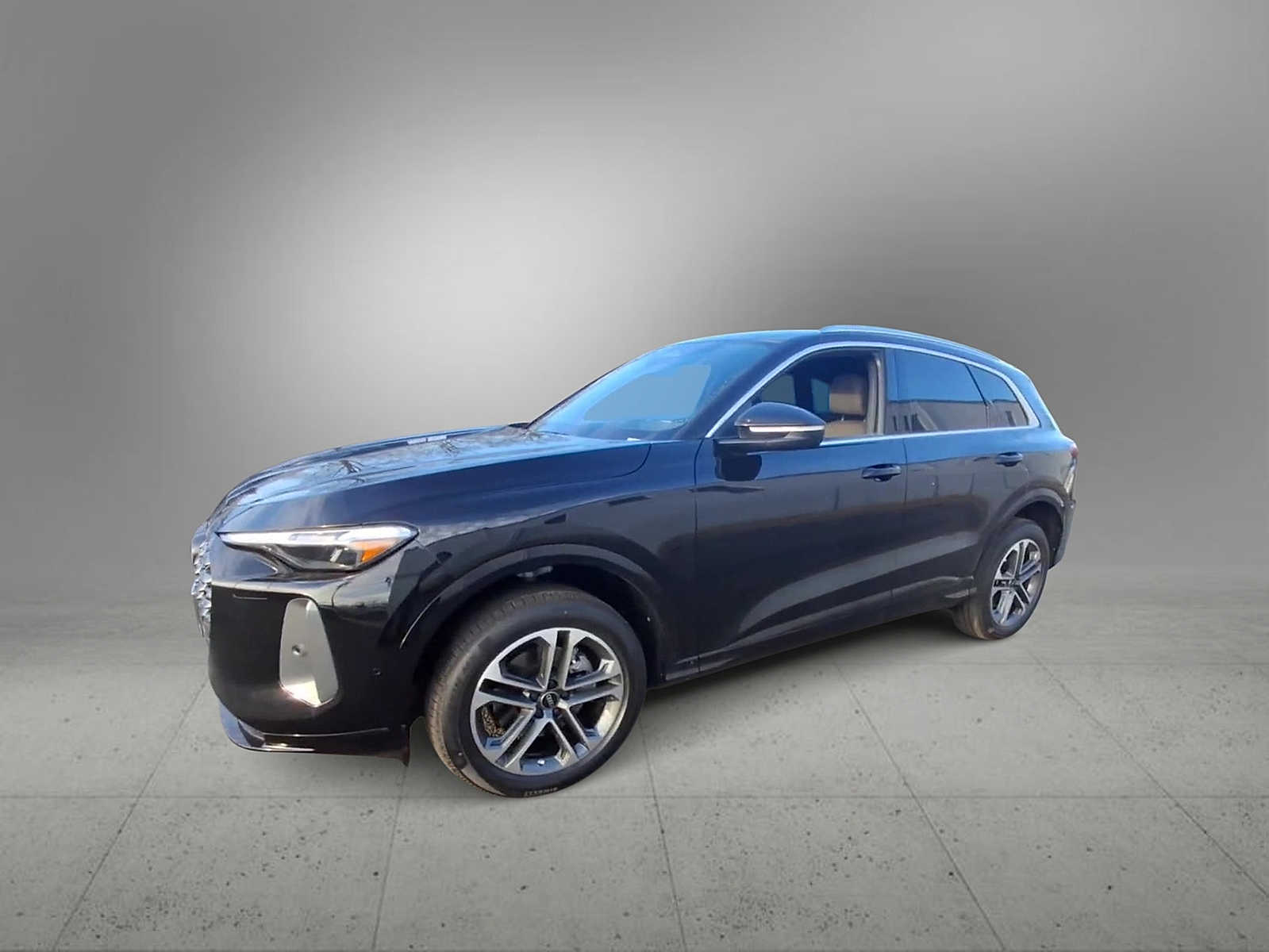 Thumbnail: 2025 Audi Q5 - 4