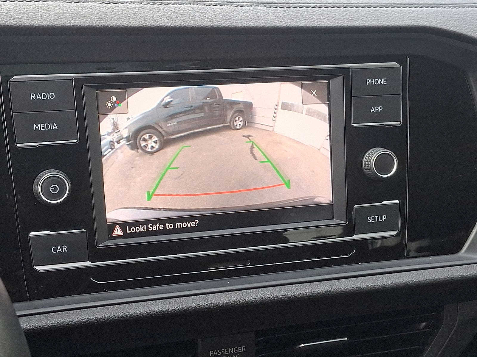 Thumbnail: 2019 Volkswagen Jetta - 15