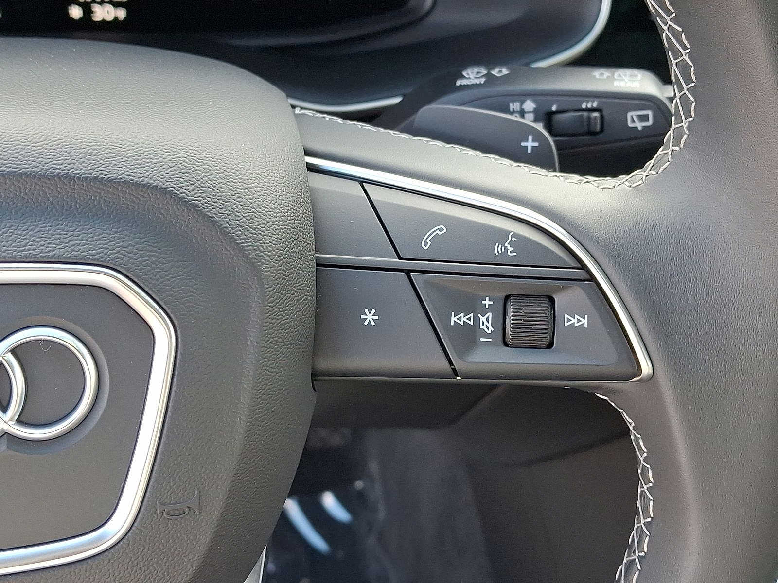 Thumbnail: 2025 Audi Q7 - 18