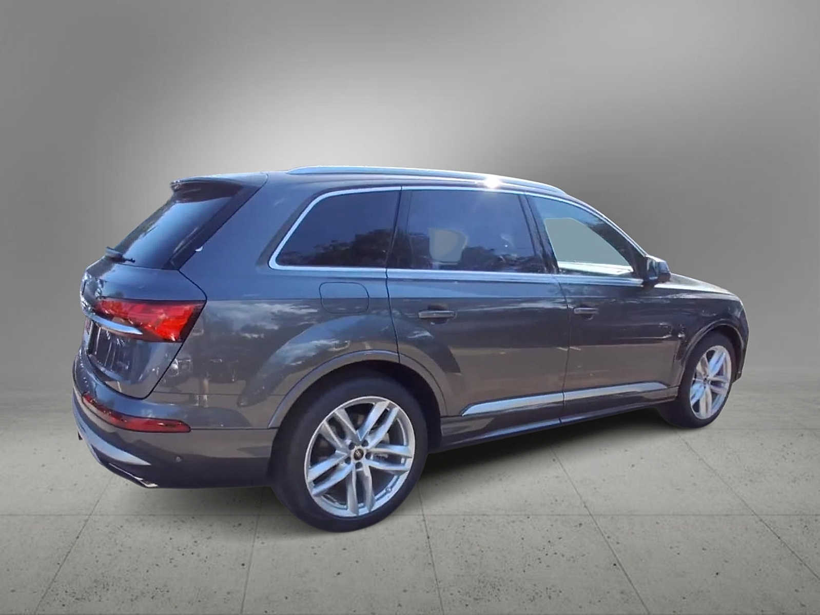 Thumbnail: 2025 Audi Q7 - 8