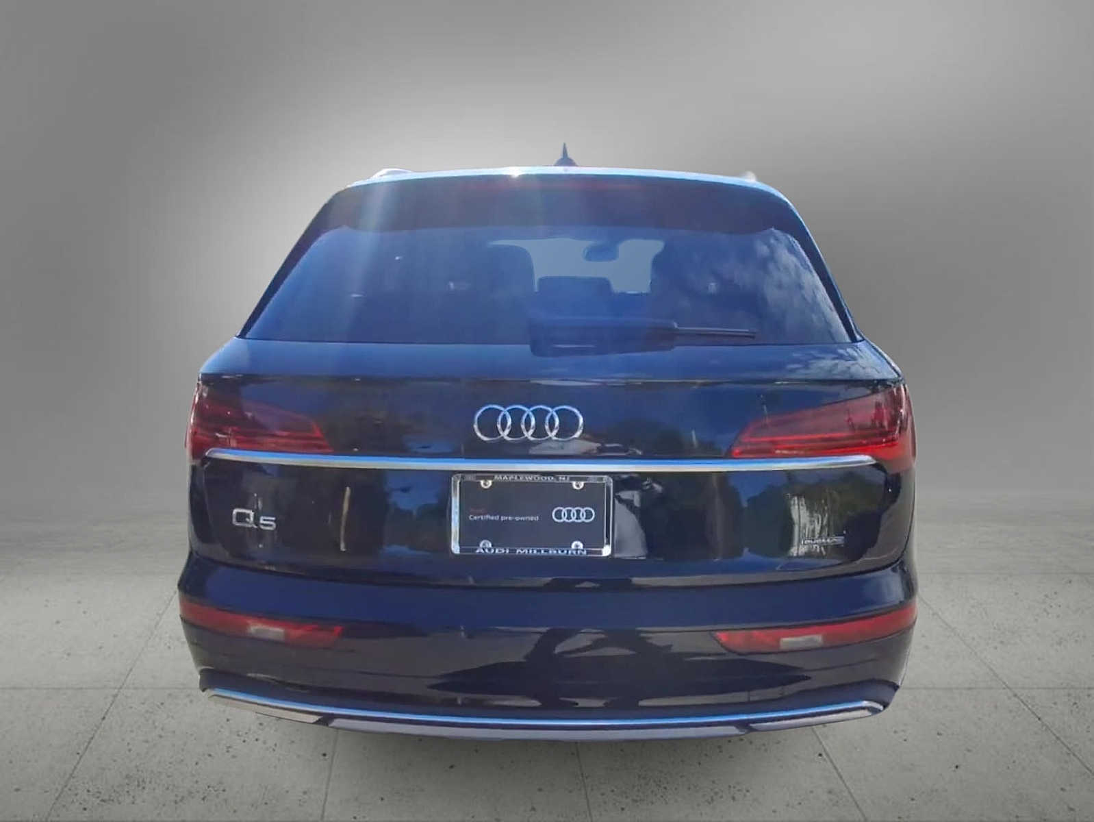 Thumbnail: 2023 Audi Q5 - 7