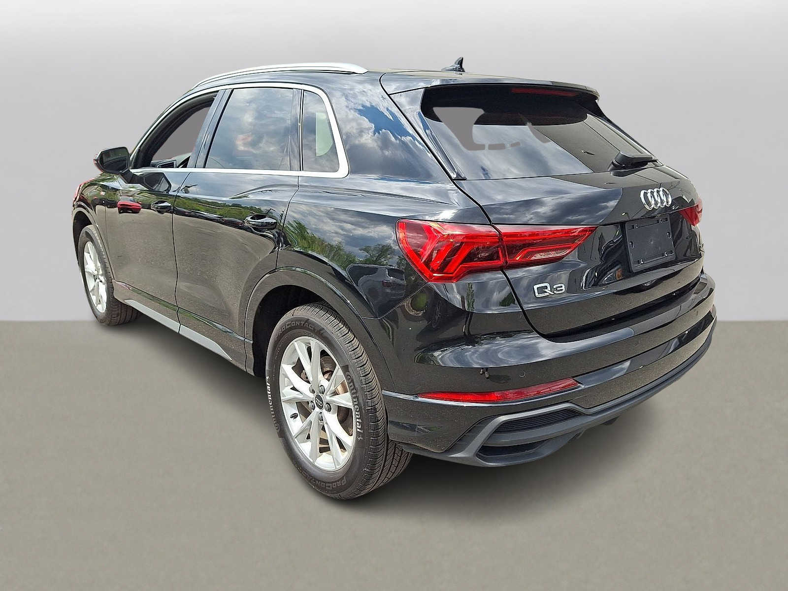 Thumbnail: 2024 Audi Q3 - 21