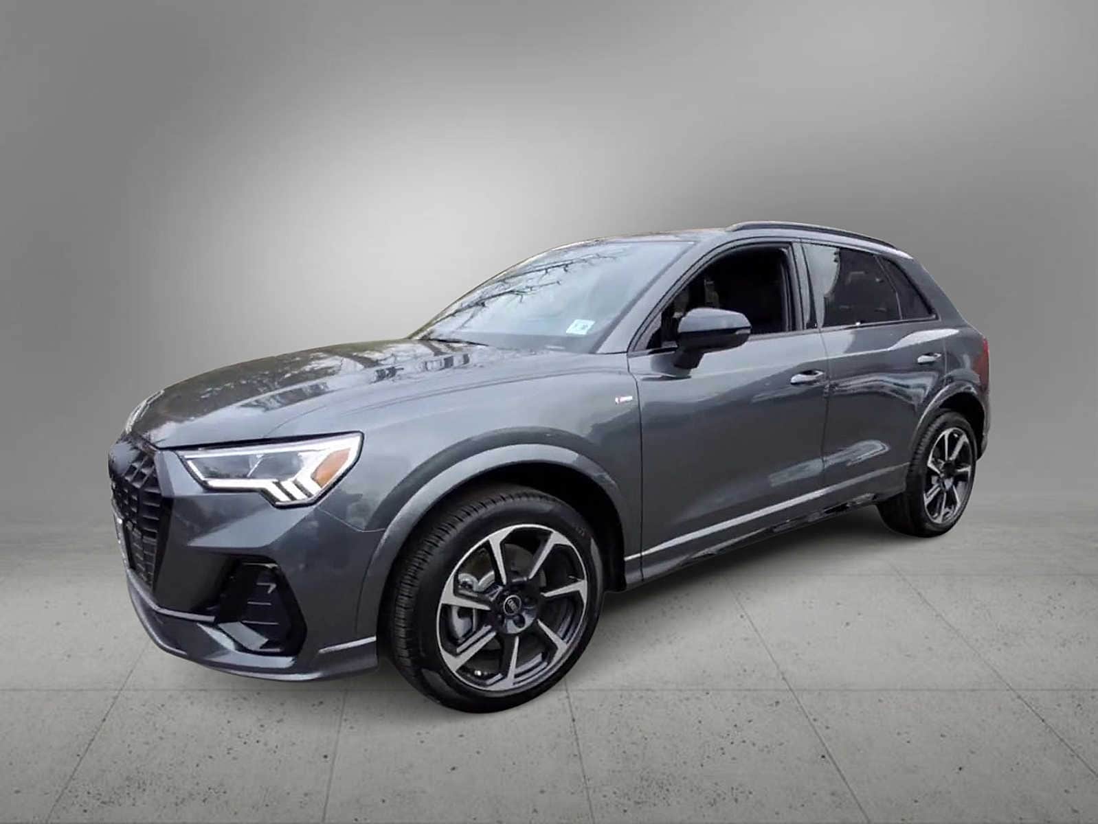 Thumbnail: 2025 Audi Q3 - 4