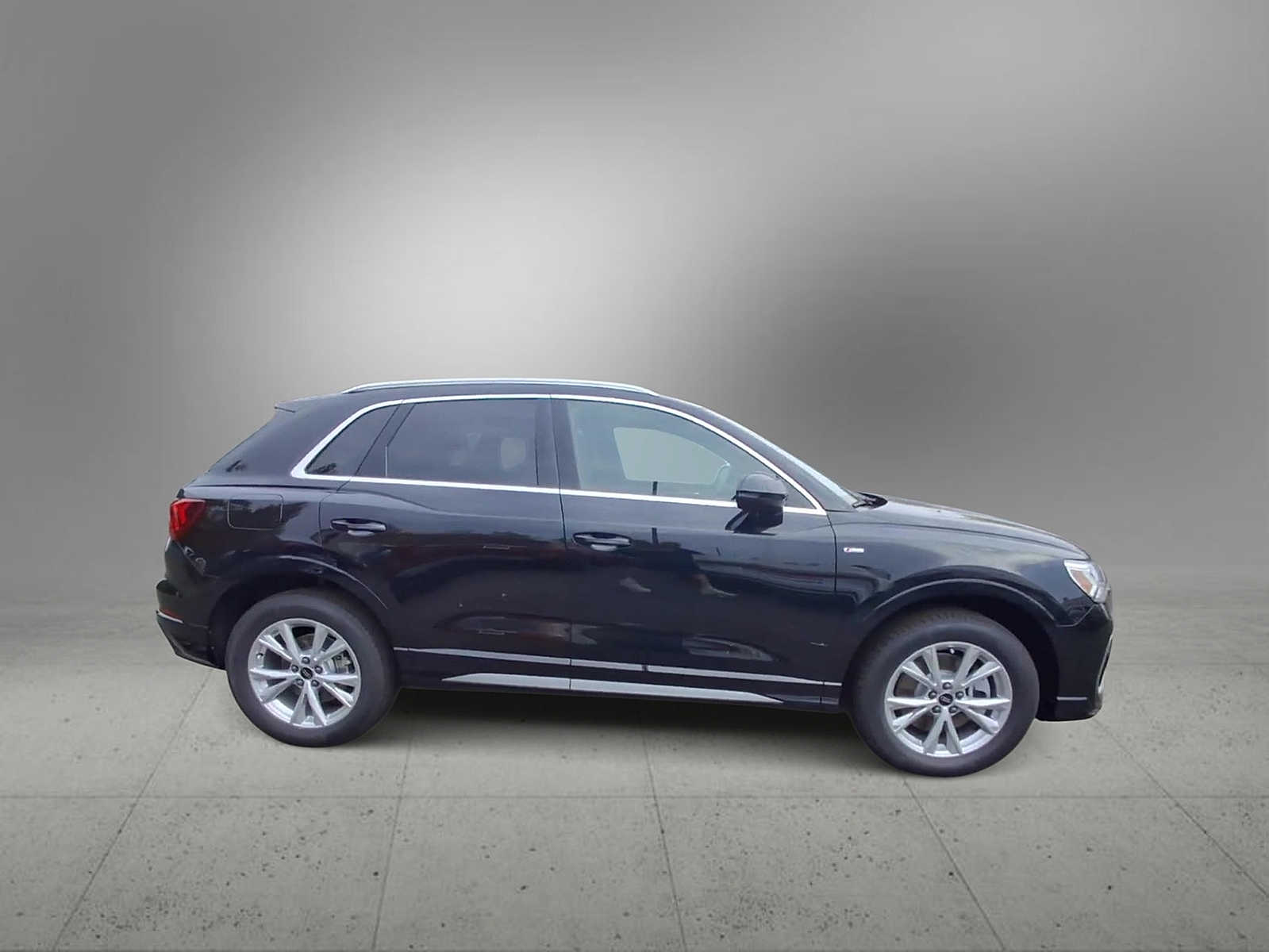 Thumbnail: 2025 Audi Q3 - 9