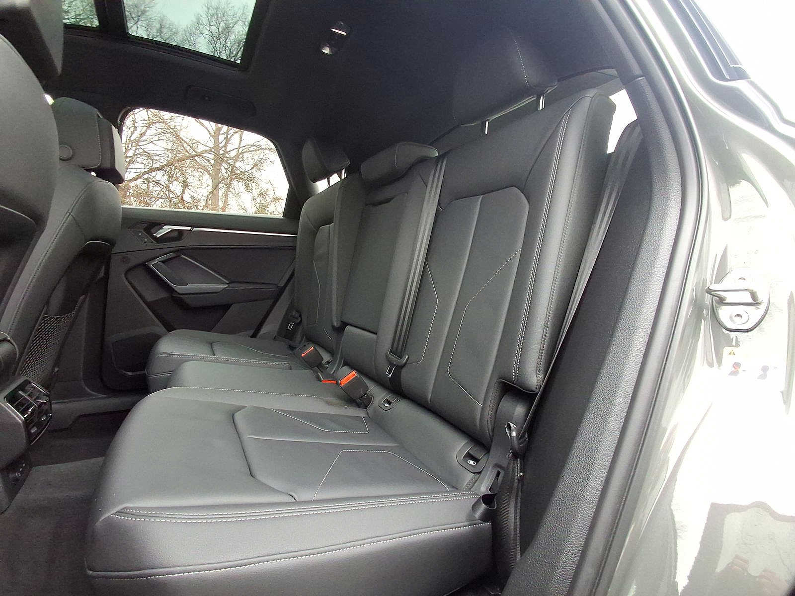 Thumbnail: 2025 Audi Q3 - 20