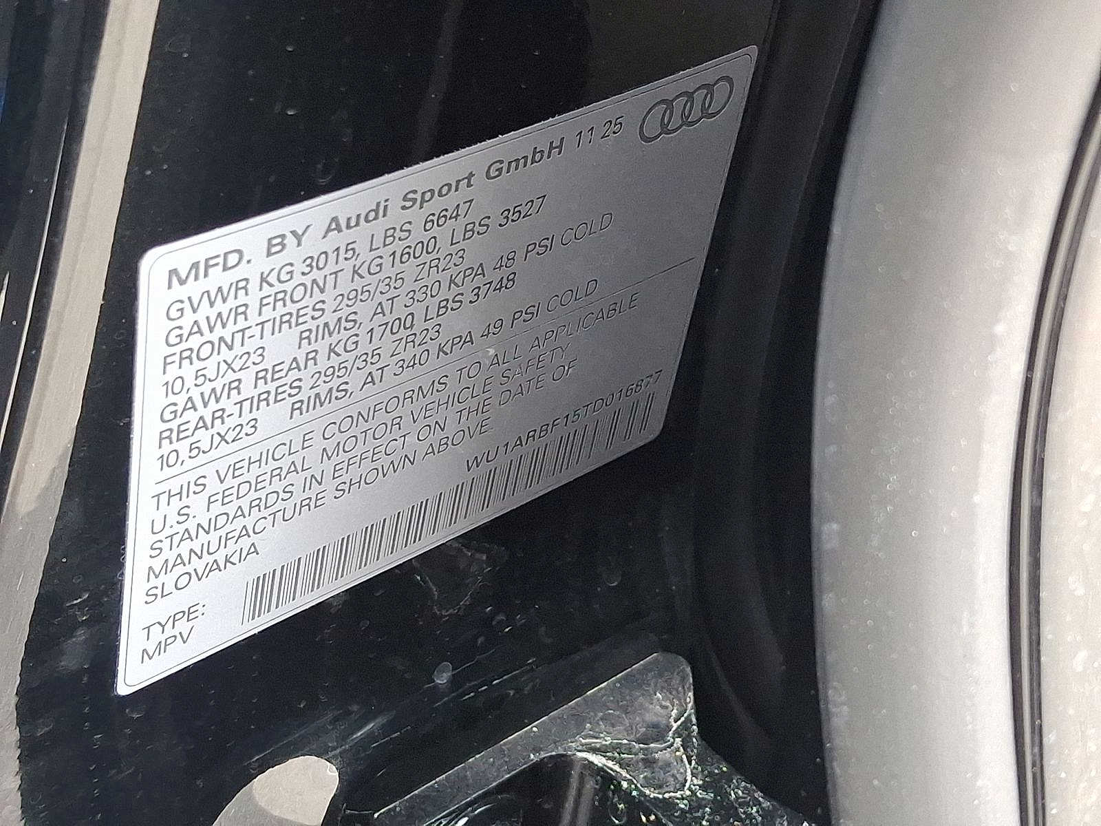 Thumbnail: 2026 Audi RS Q8 - 18