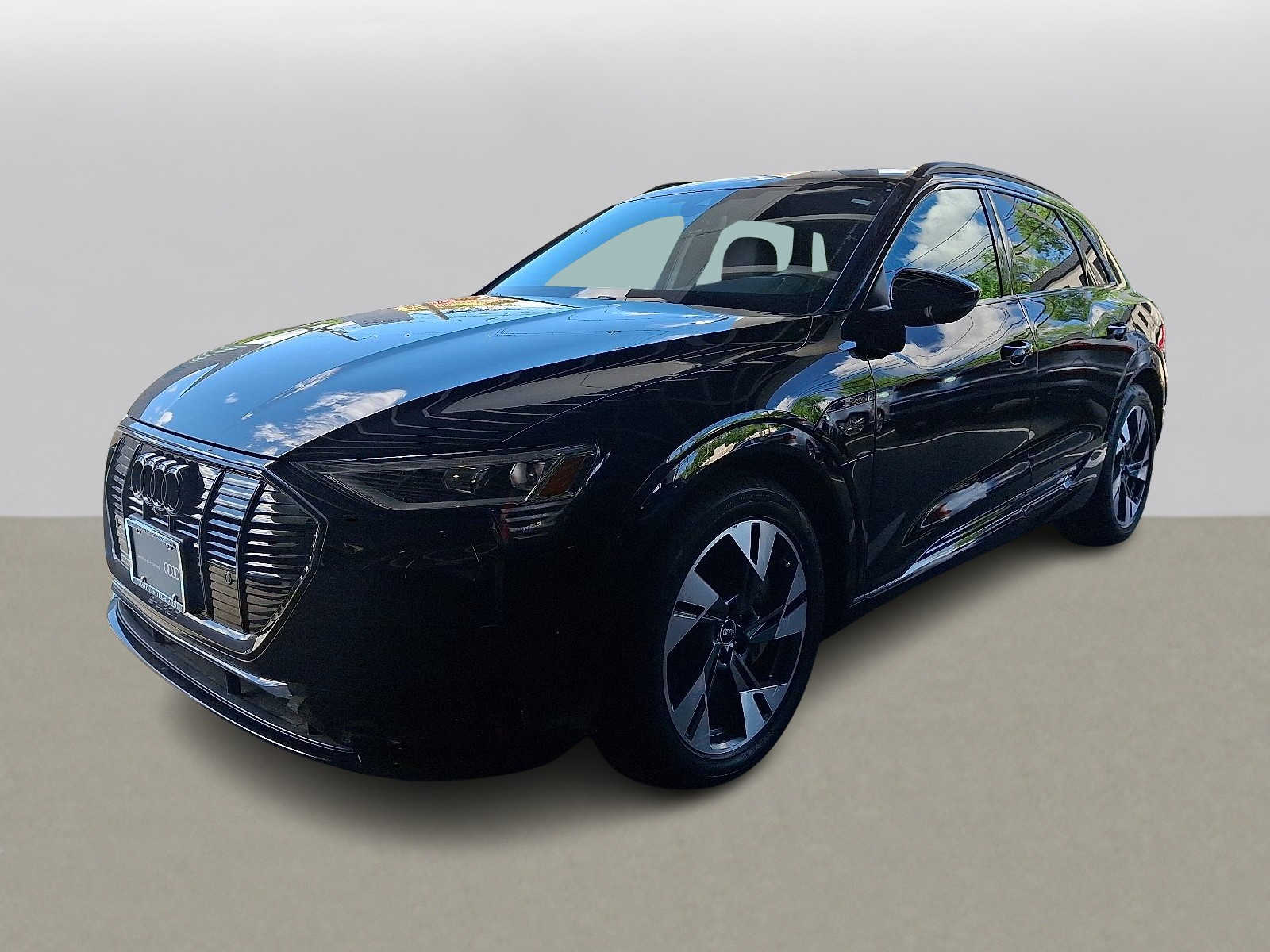 2023 Audi e-tron Premium -
                  Maplewood, NJ