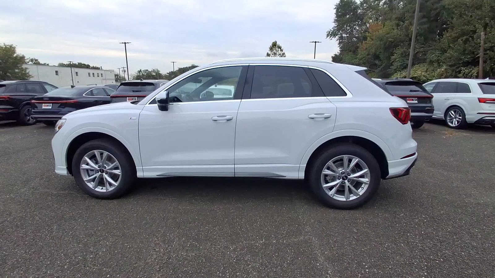 Thumbnail: 2025 Audi Q3 - 5