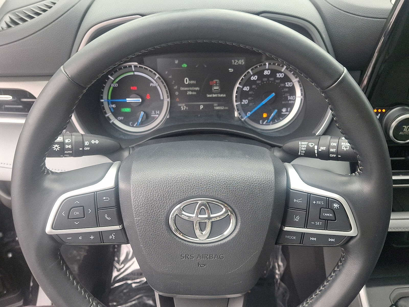 Thumbnail: 2022 Toyota Highlander - 15