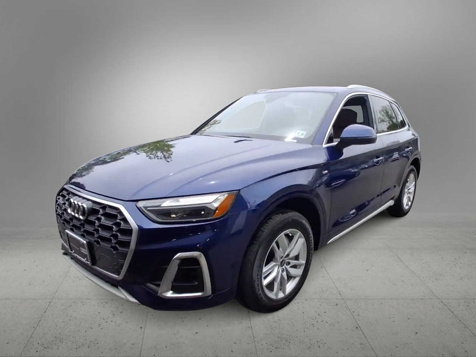 Thumbnail: 2023 Audi Q5 - 4