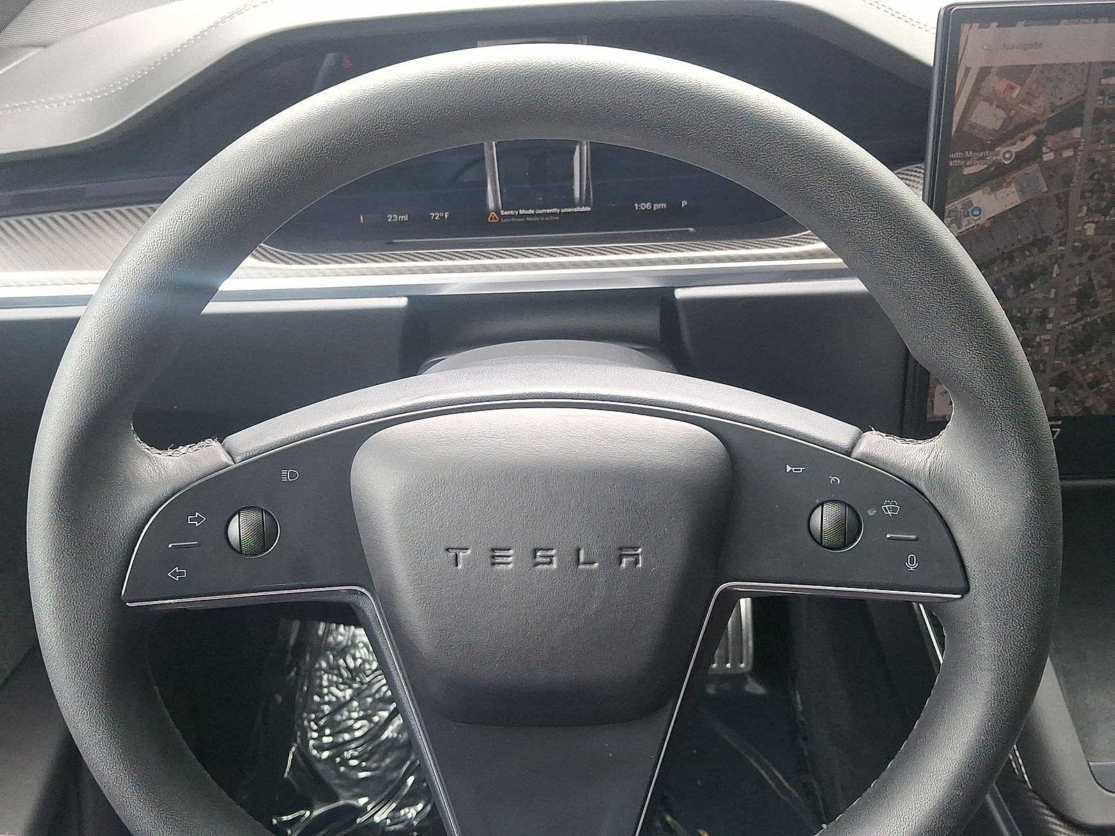 Thumbnail: 2023 Tesla Model X - 16