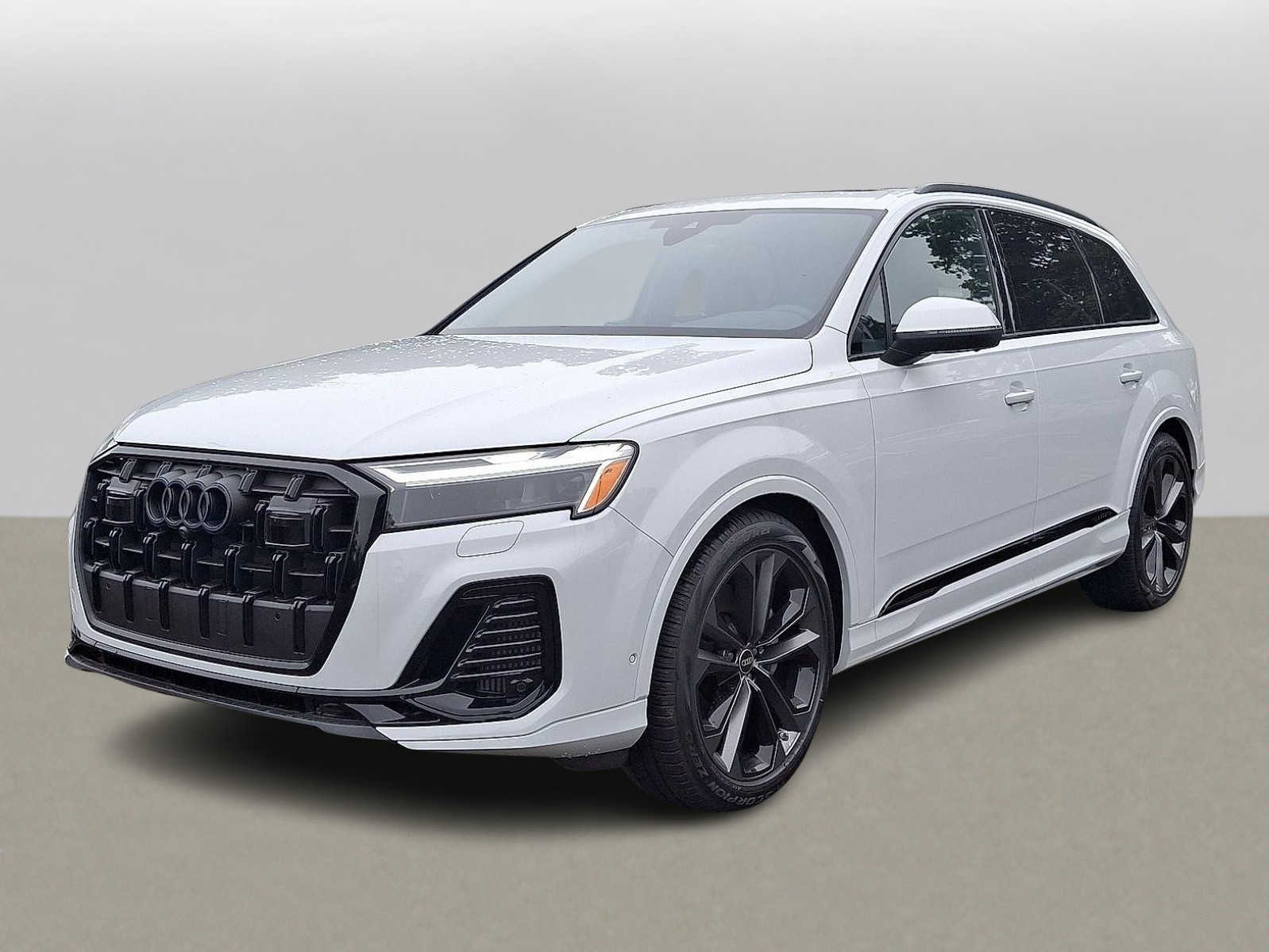 2025 Audi Q7 Premium Plus -
                  Maplewood, NJ