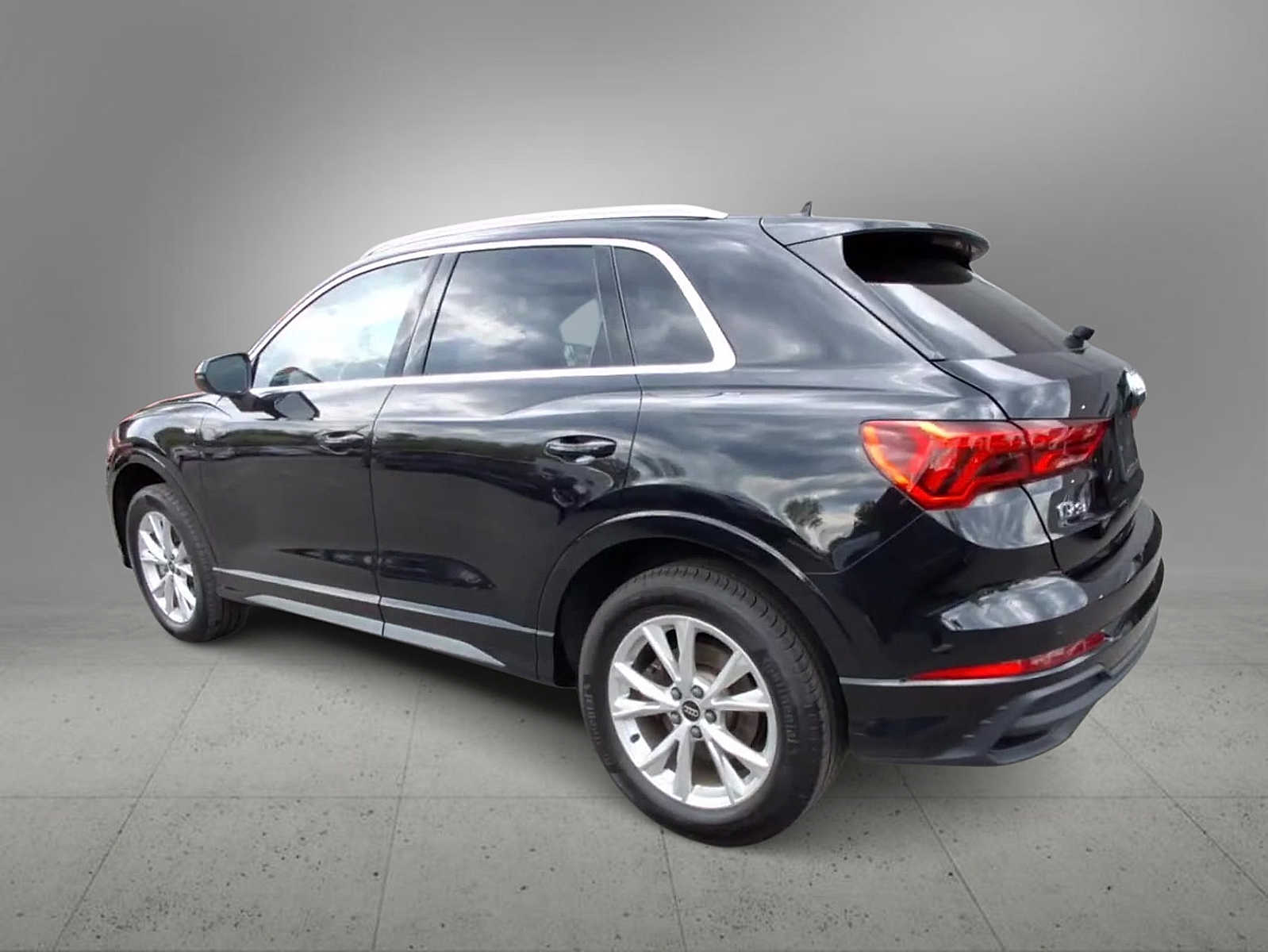 Thumbnail: 2024 Audi Q3 - 5