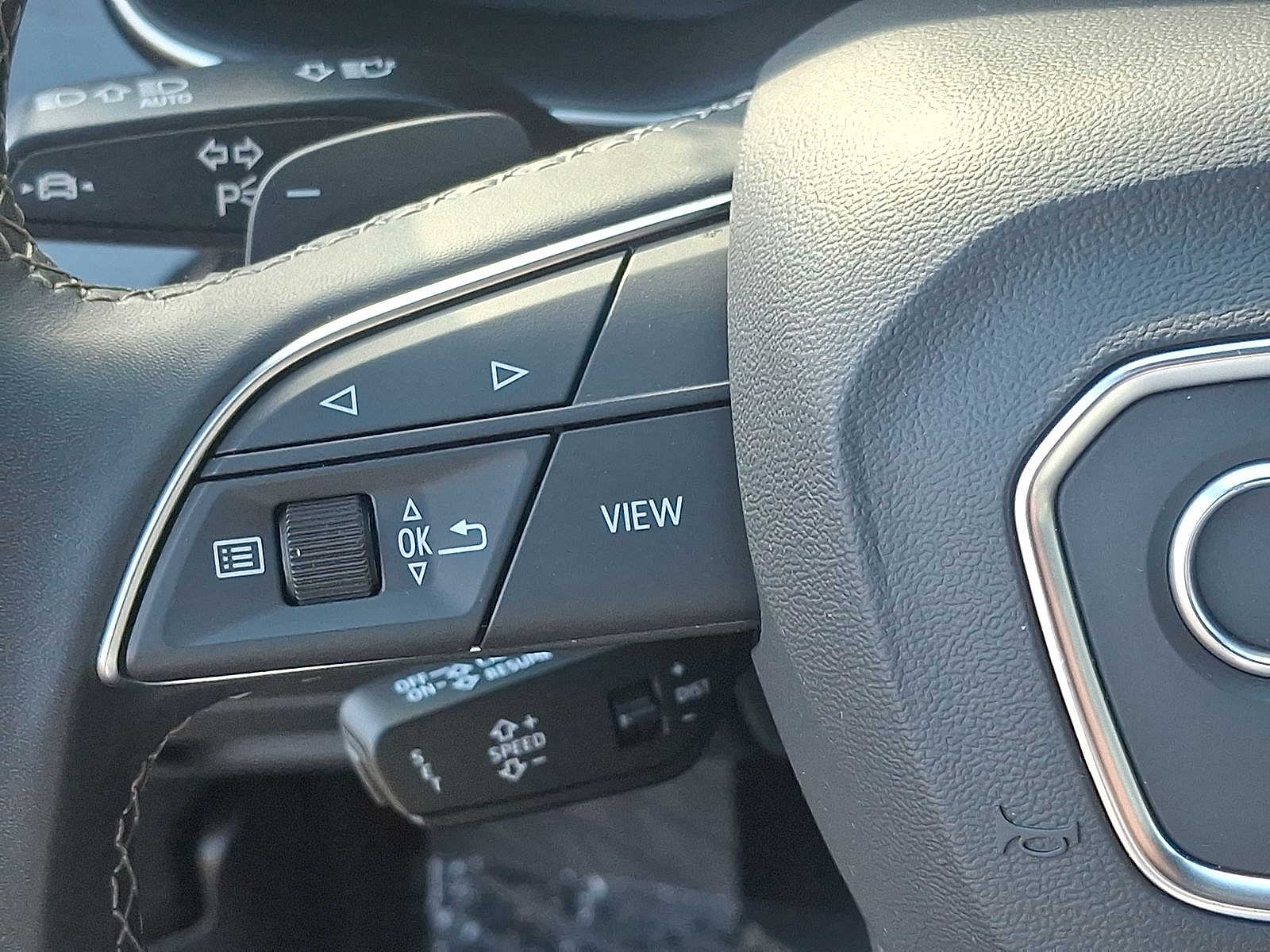 Thumbnail: 2025 Audi Q7 - 14