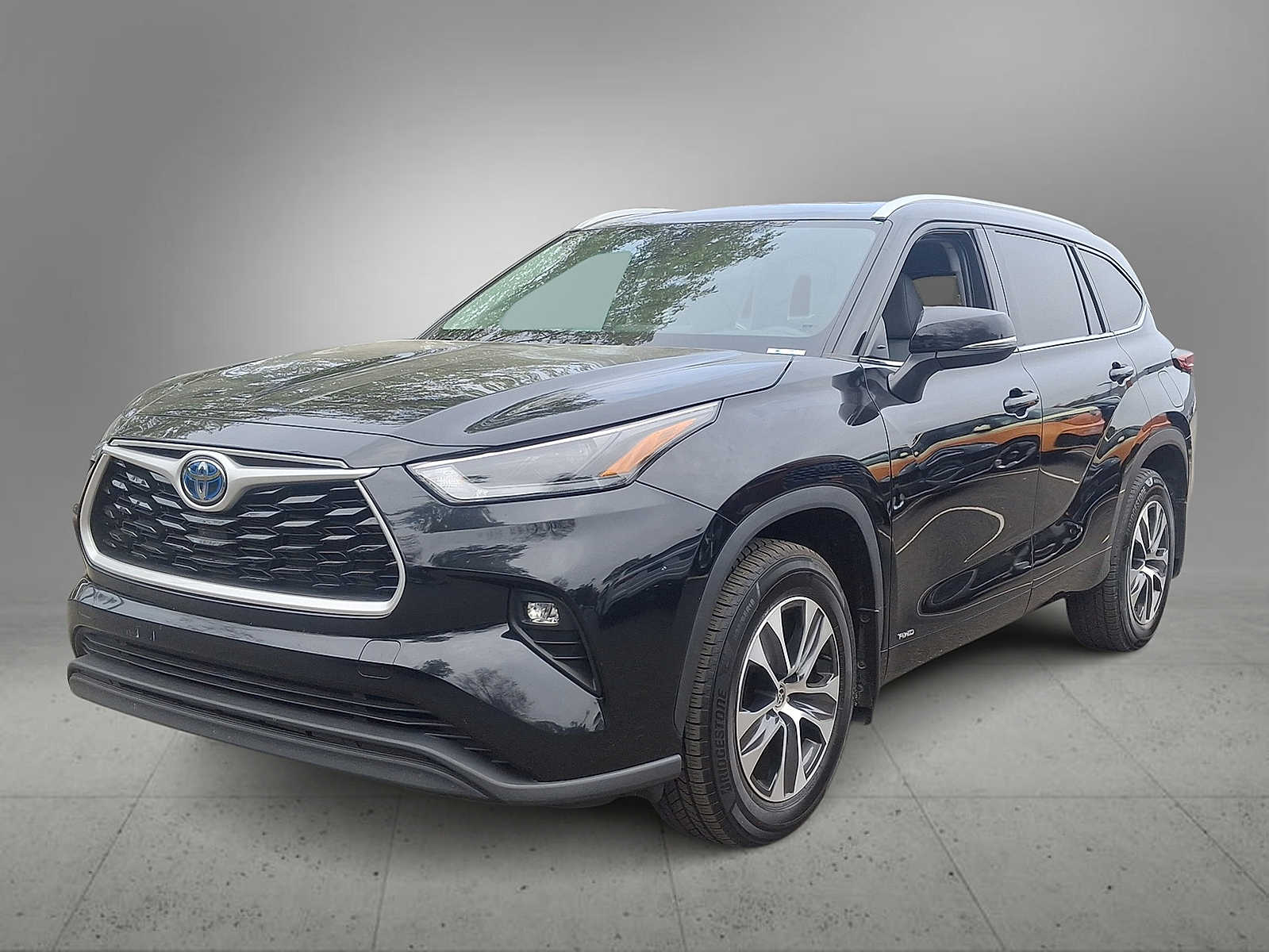 Thumbnail: 2022 Toyota Highlander - 1