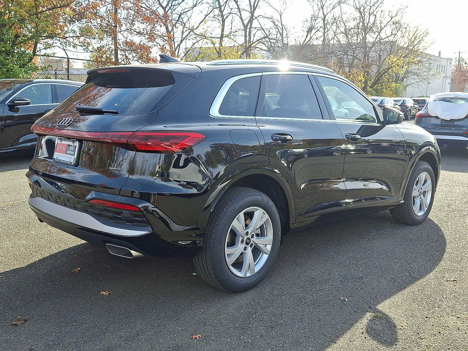 Thumbnail: 2025 Audi Q5 - 11