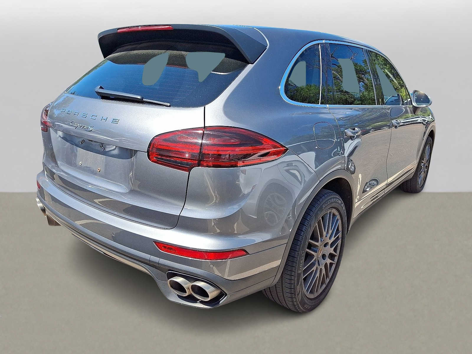 Thumbnail: 2017 Porsche Cayenne - 3