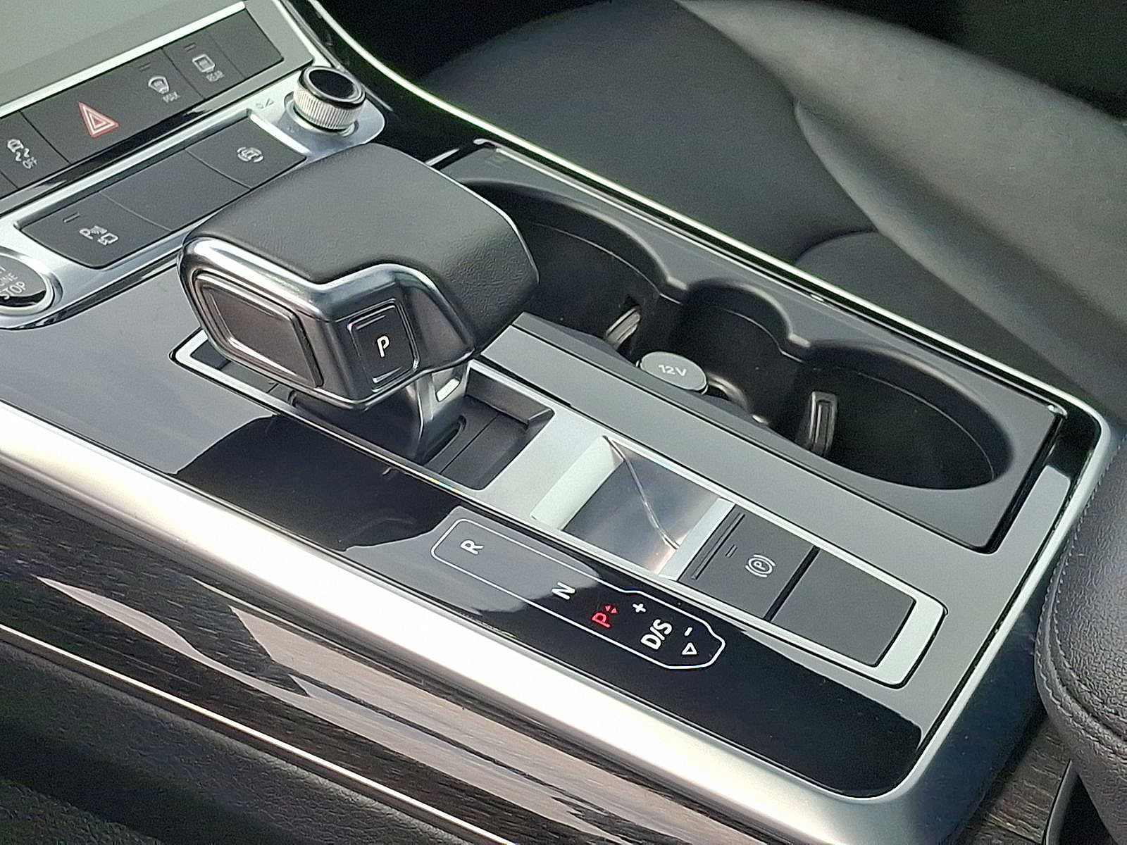 Thumbnail: 2023 Audi Q7 - 12
