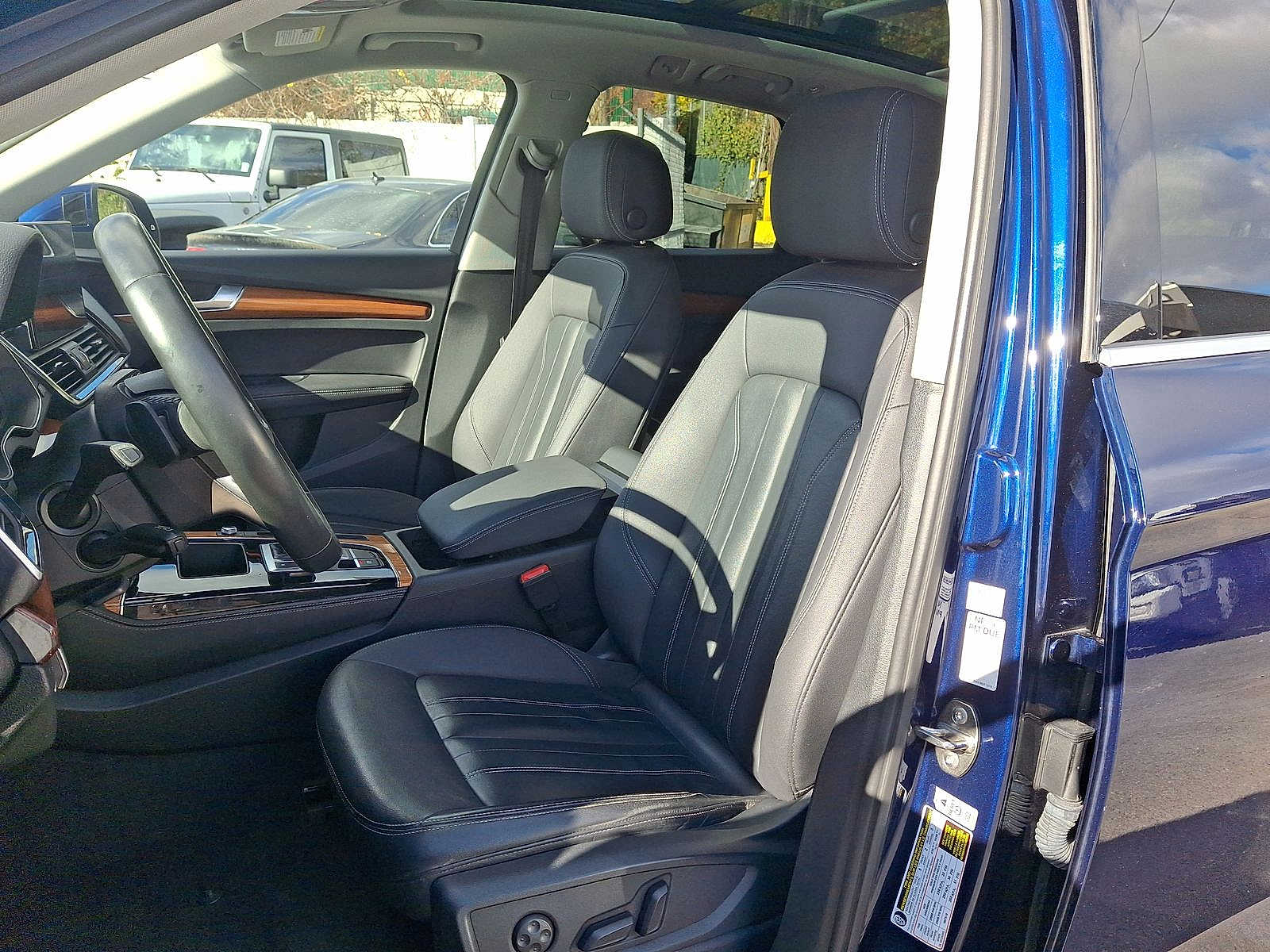 Thumbnail: 2021 Audi Q5 - 11