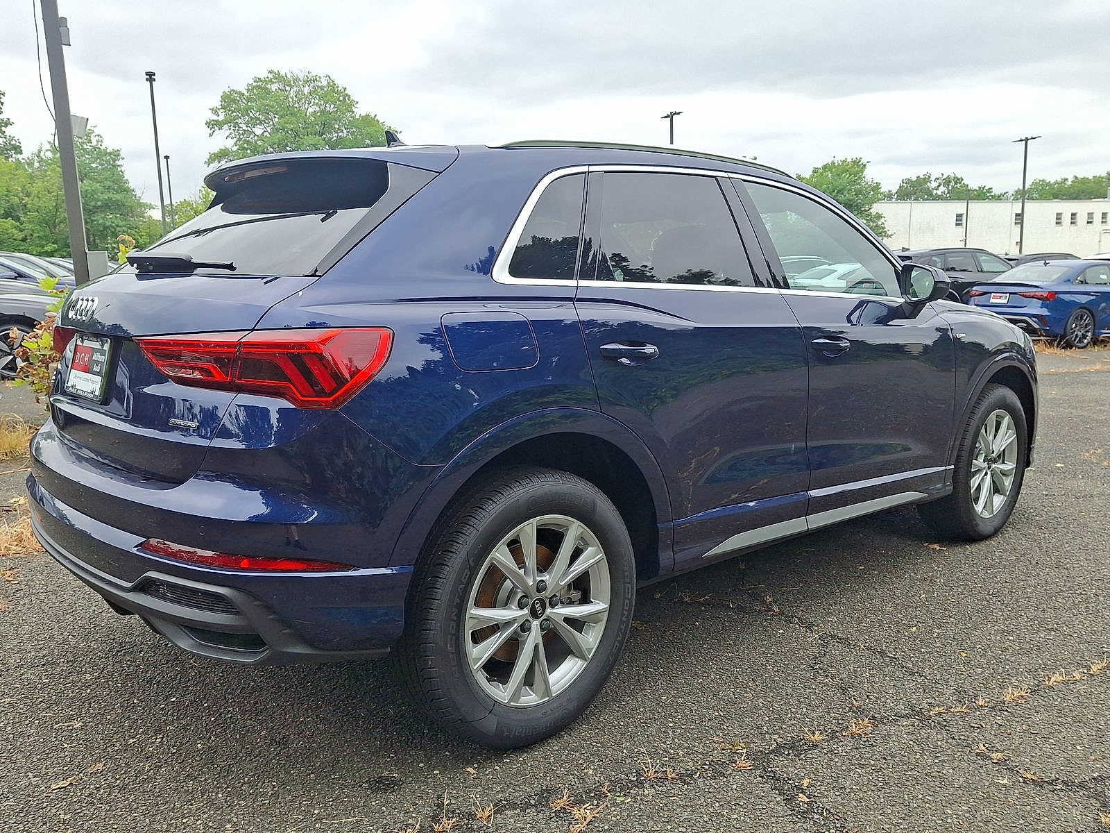 Thumbnail: 2025 Audi Q3 - 12