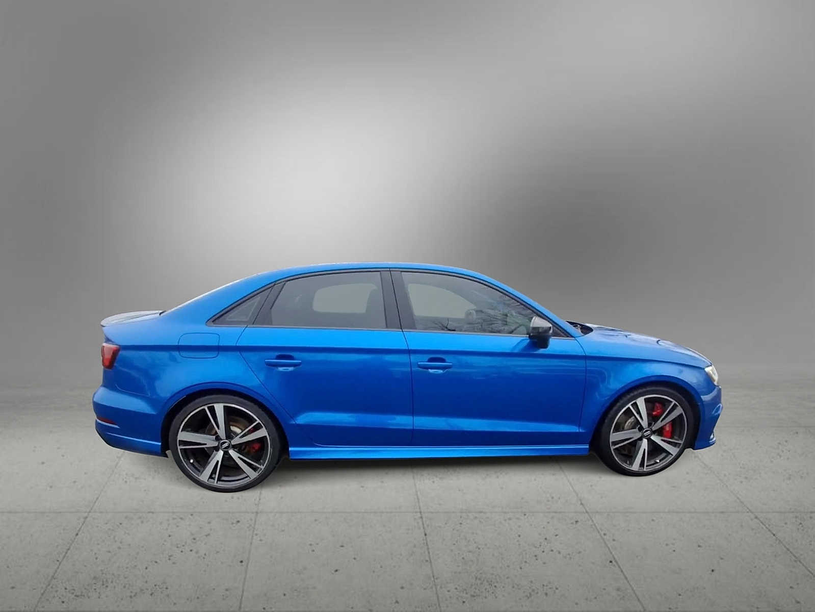 Thumbnail: 2019 Audi RS 3 - 9