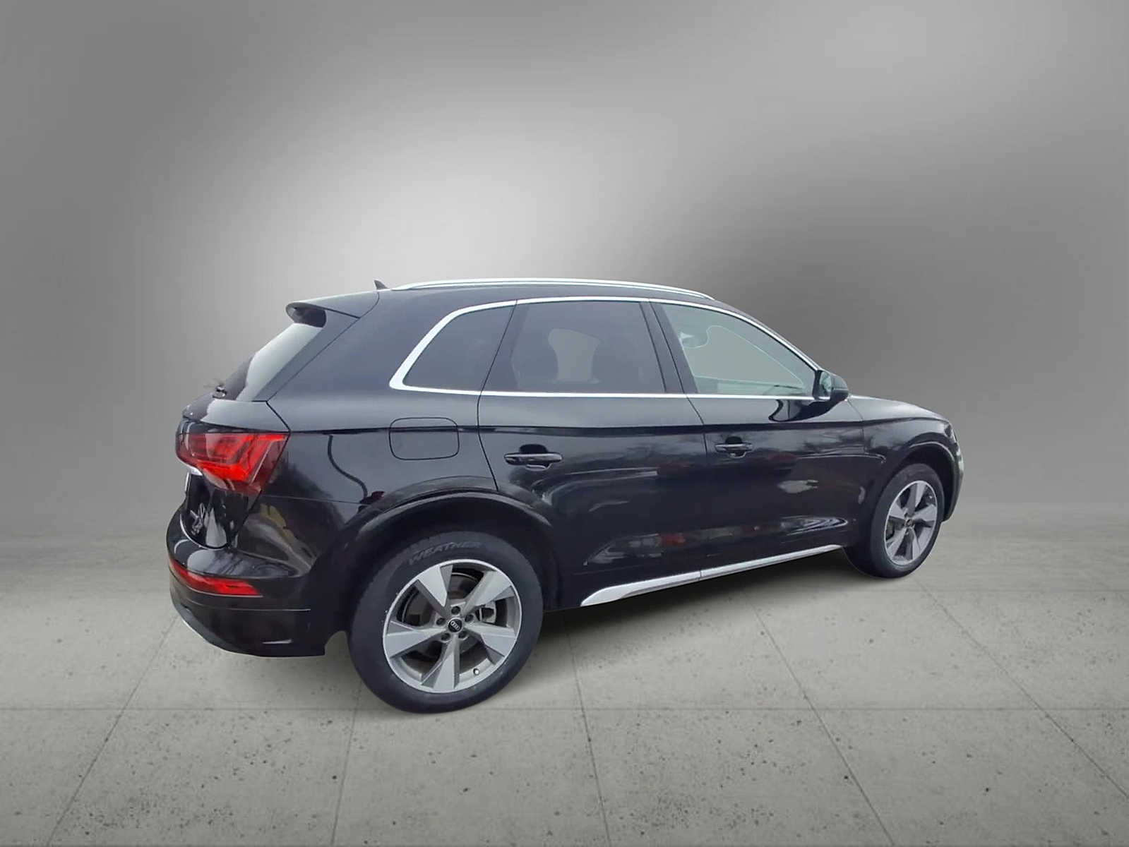 Thumbnail: 2023 Audi Q5 - 8