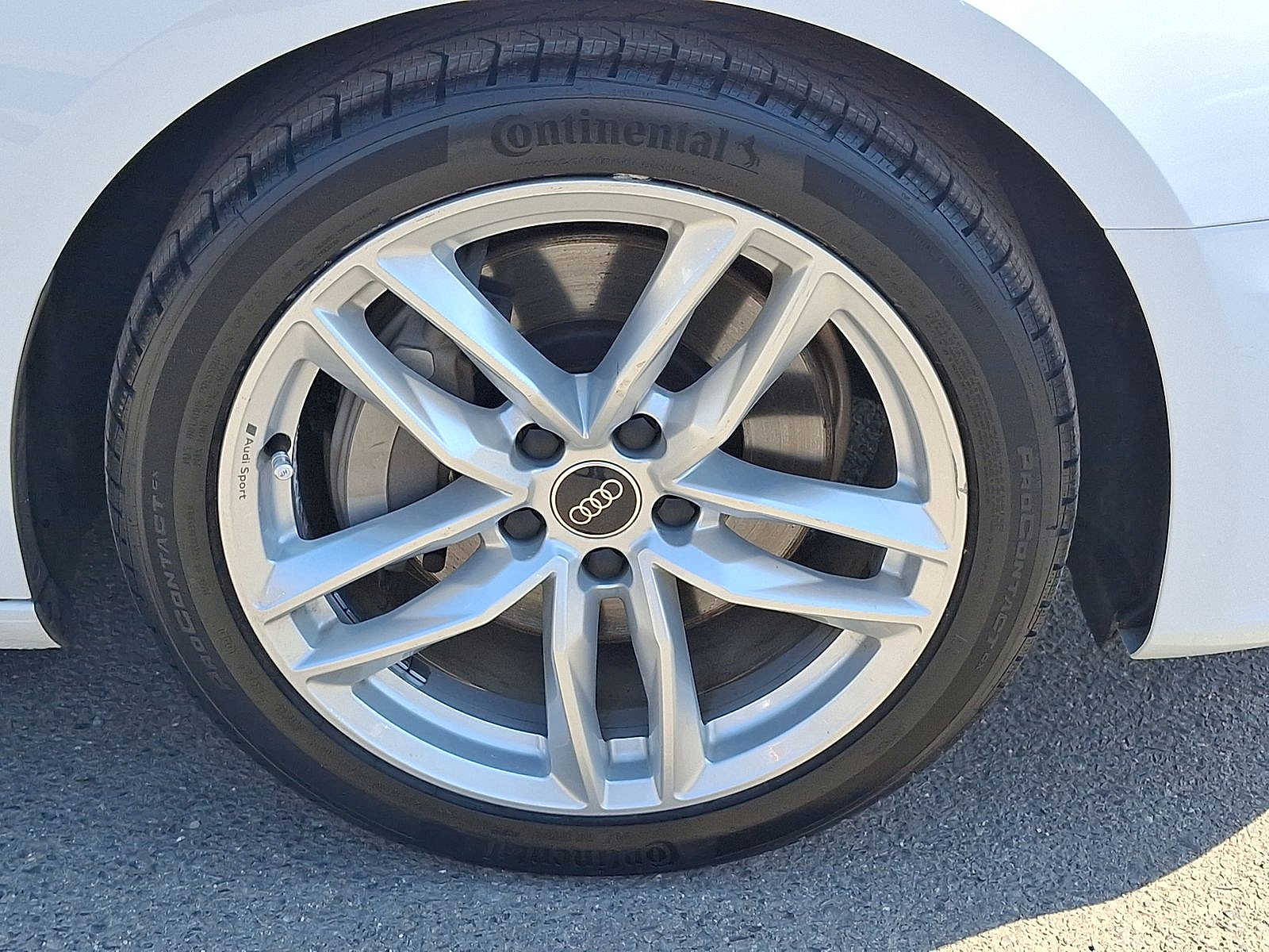 Thumbnail: 2023 Audi A4 - 27