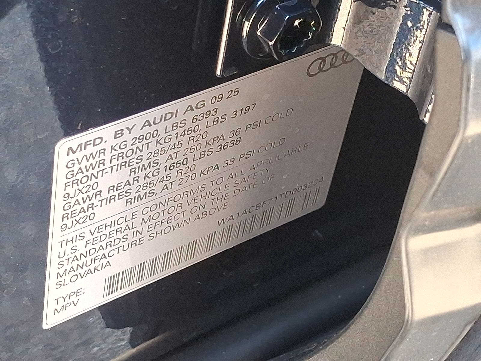 Thumbnail: 2026 Audi Q7 - 16