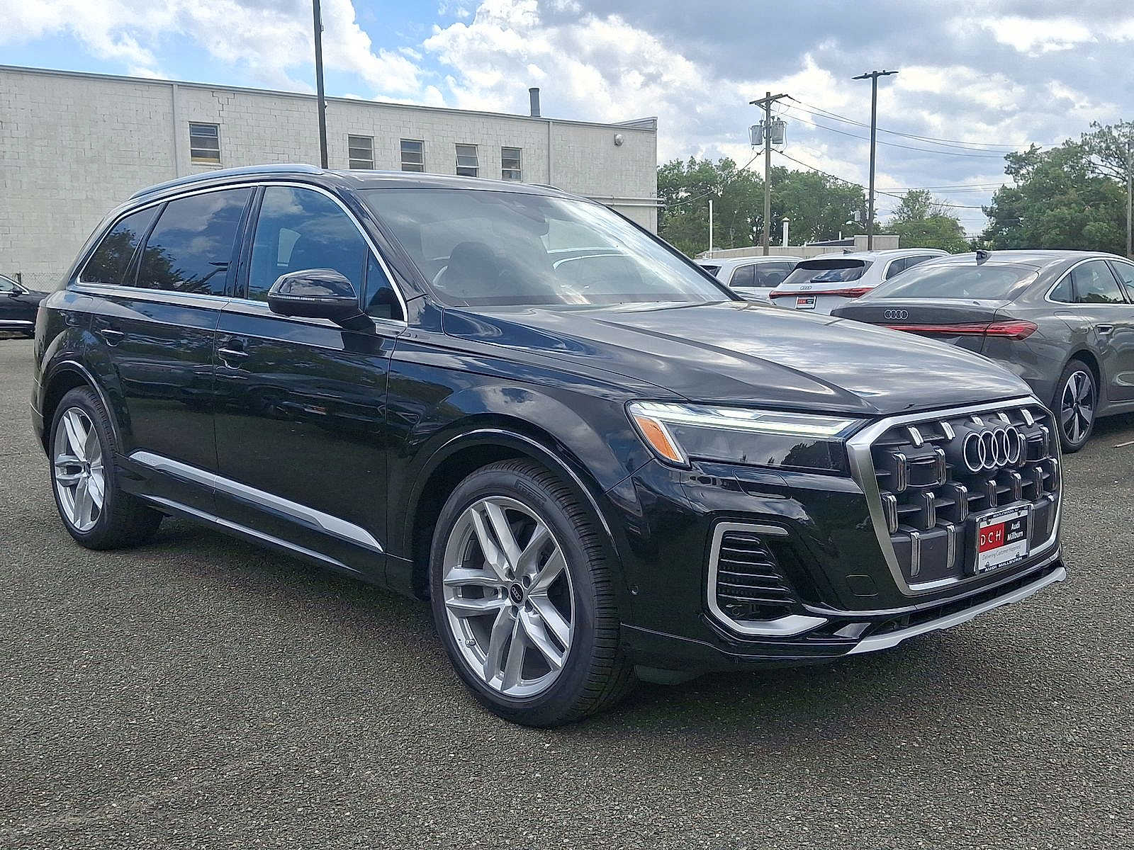 Thumbnail: 2025 Audi Q7 - 10