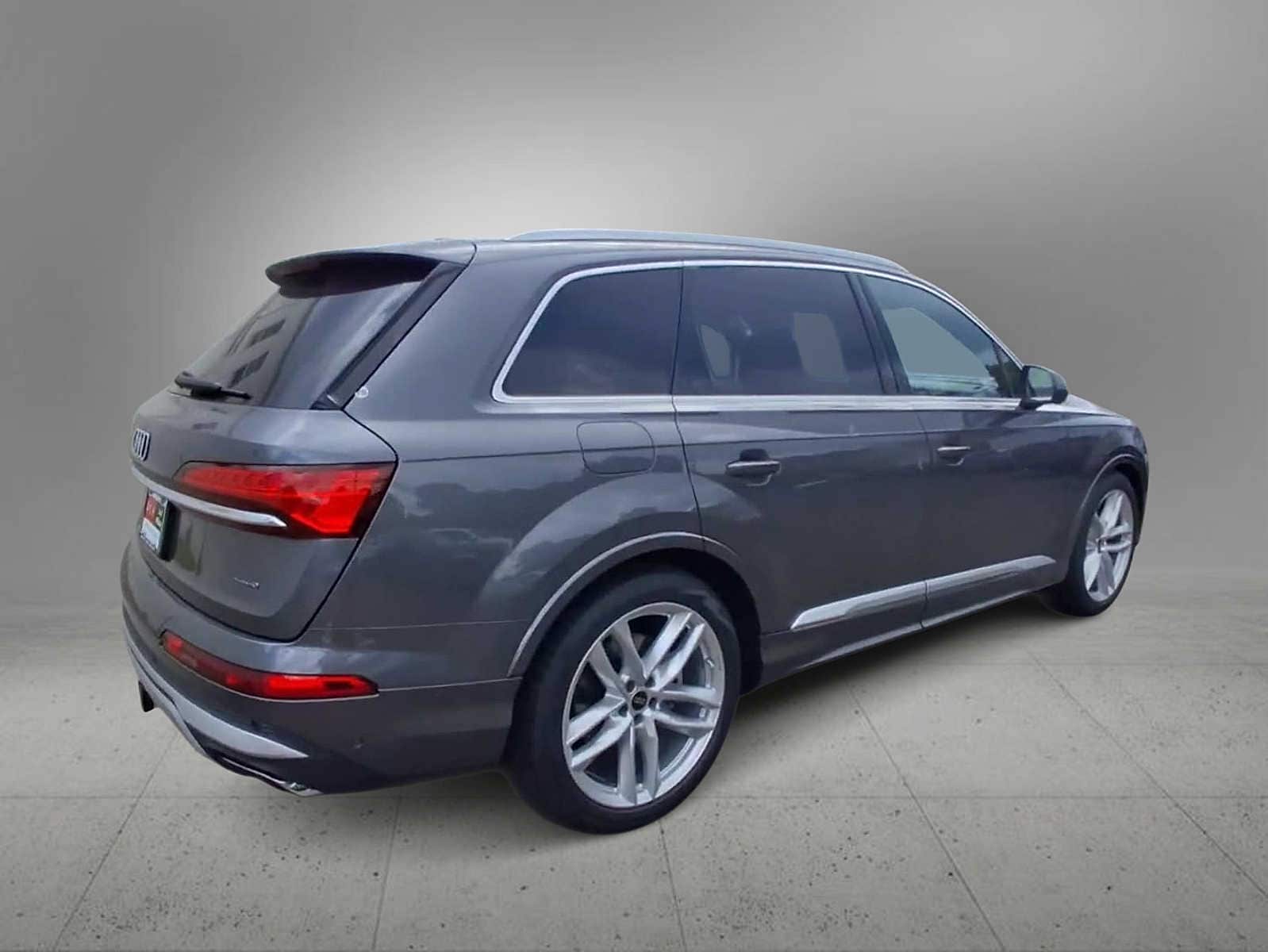 Thumbnail: 2025 Audi Q7 - 8