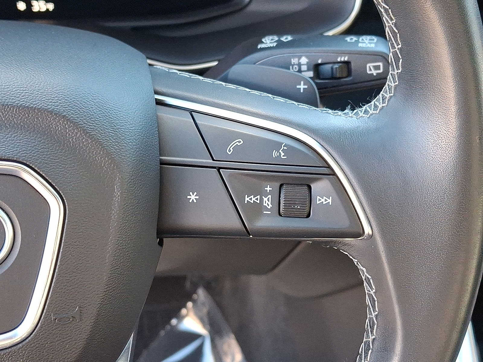 Thumbnail: 2021 Audi Q8 - 18