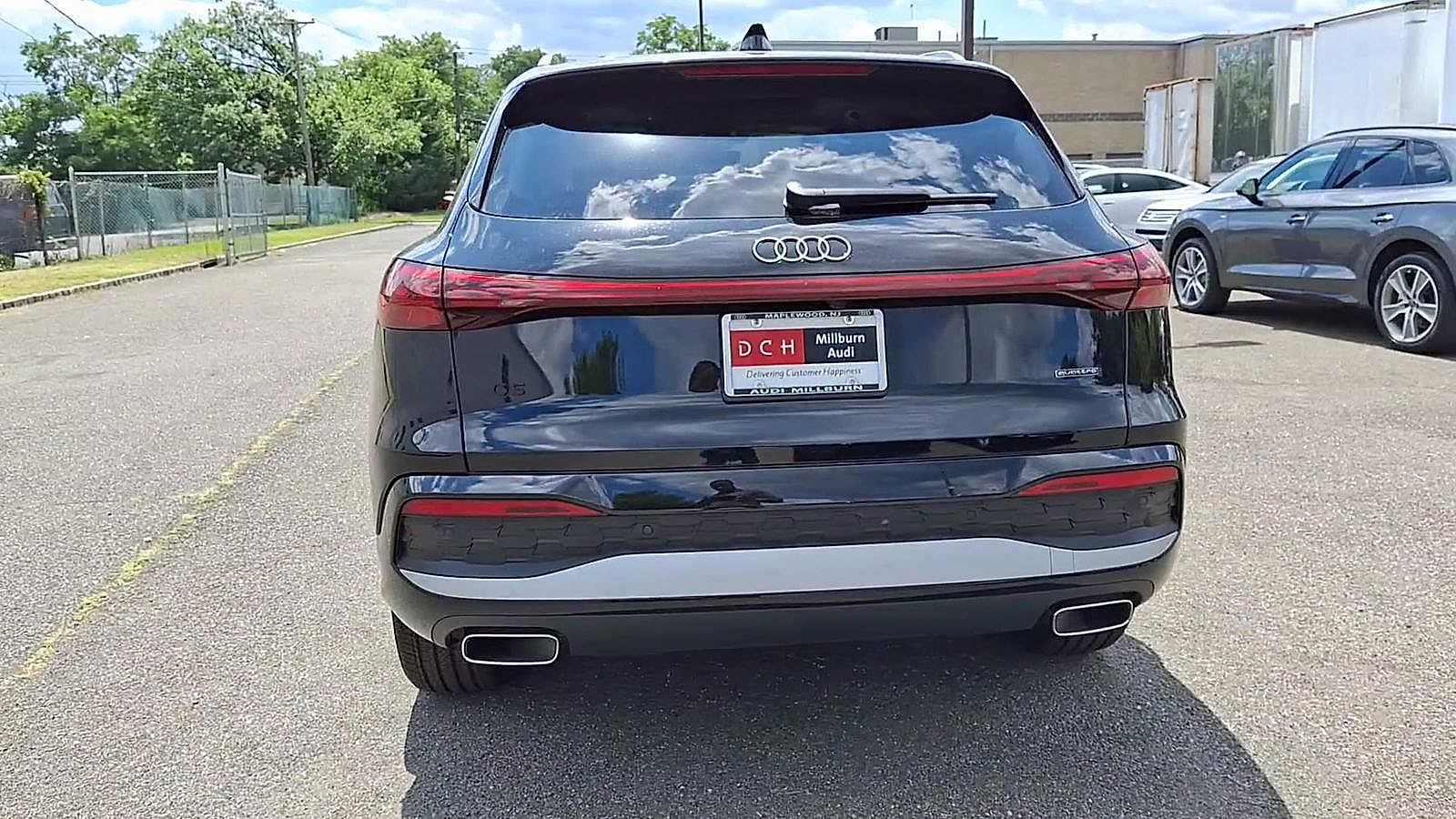 Thumbnail: 2025 Audi Q5 - 7
