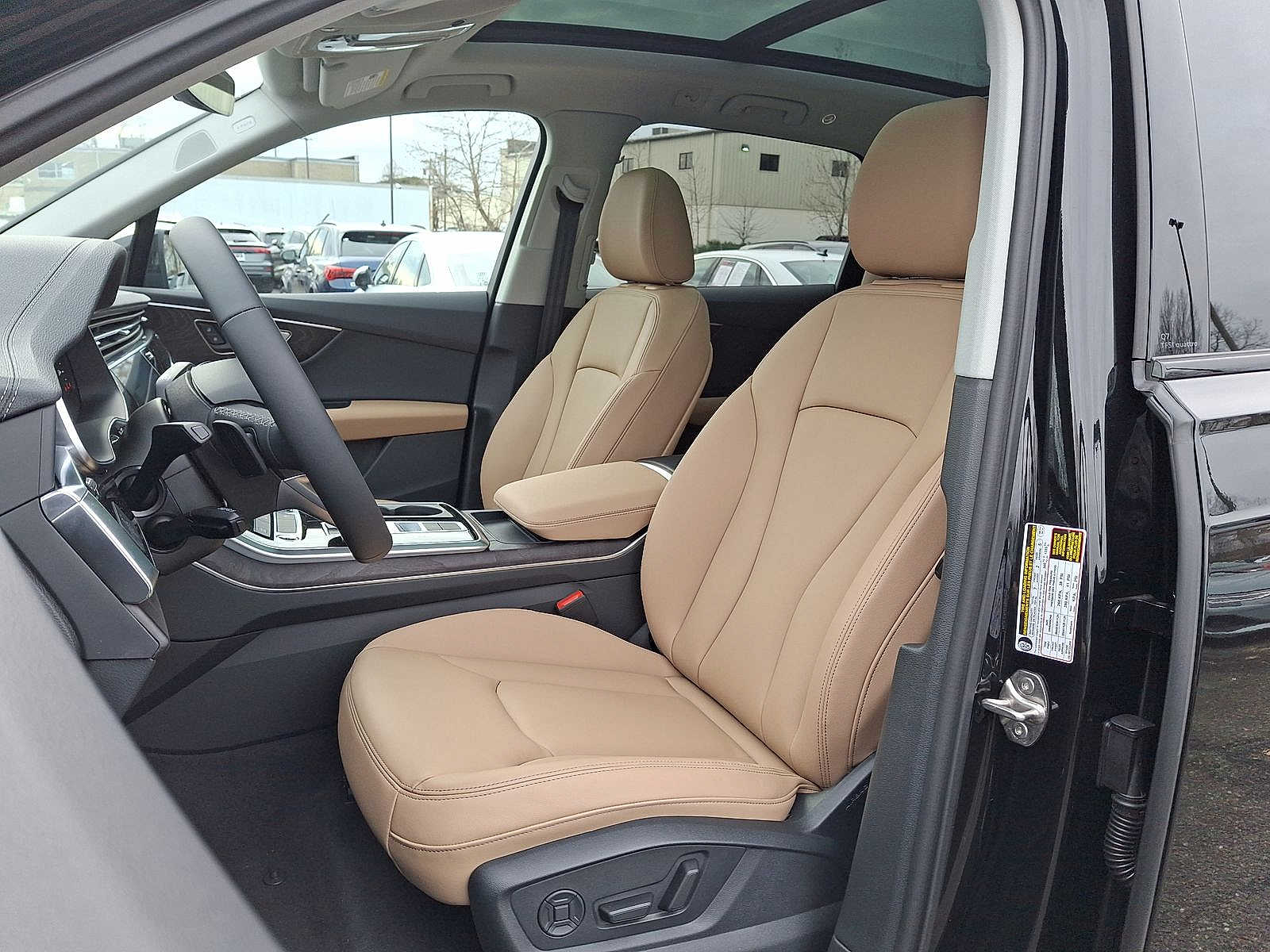 Thumbnail: 2026 Audi Q7 - 14