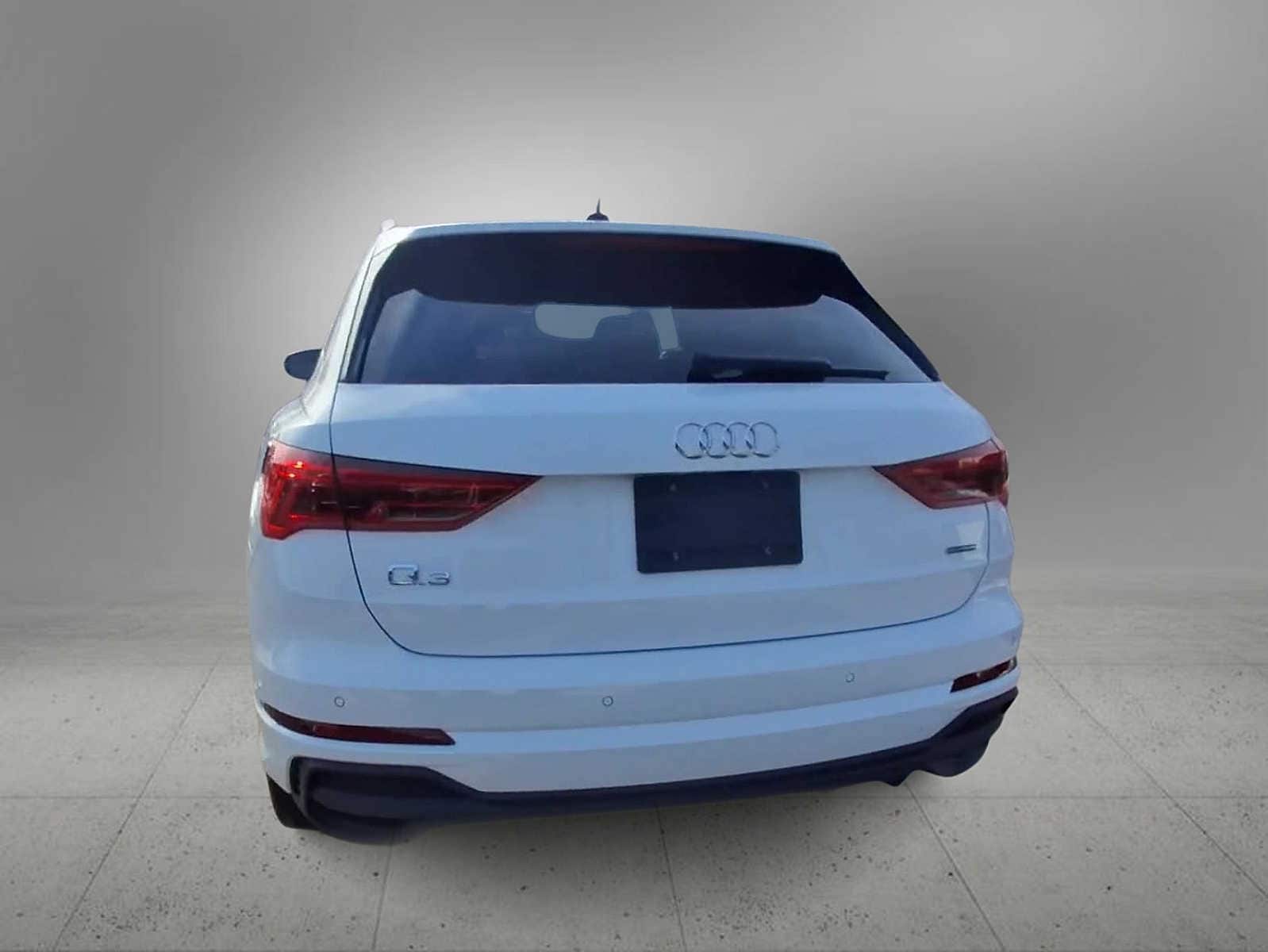 Thumbnail: 2025 Audi Q3 - 7