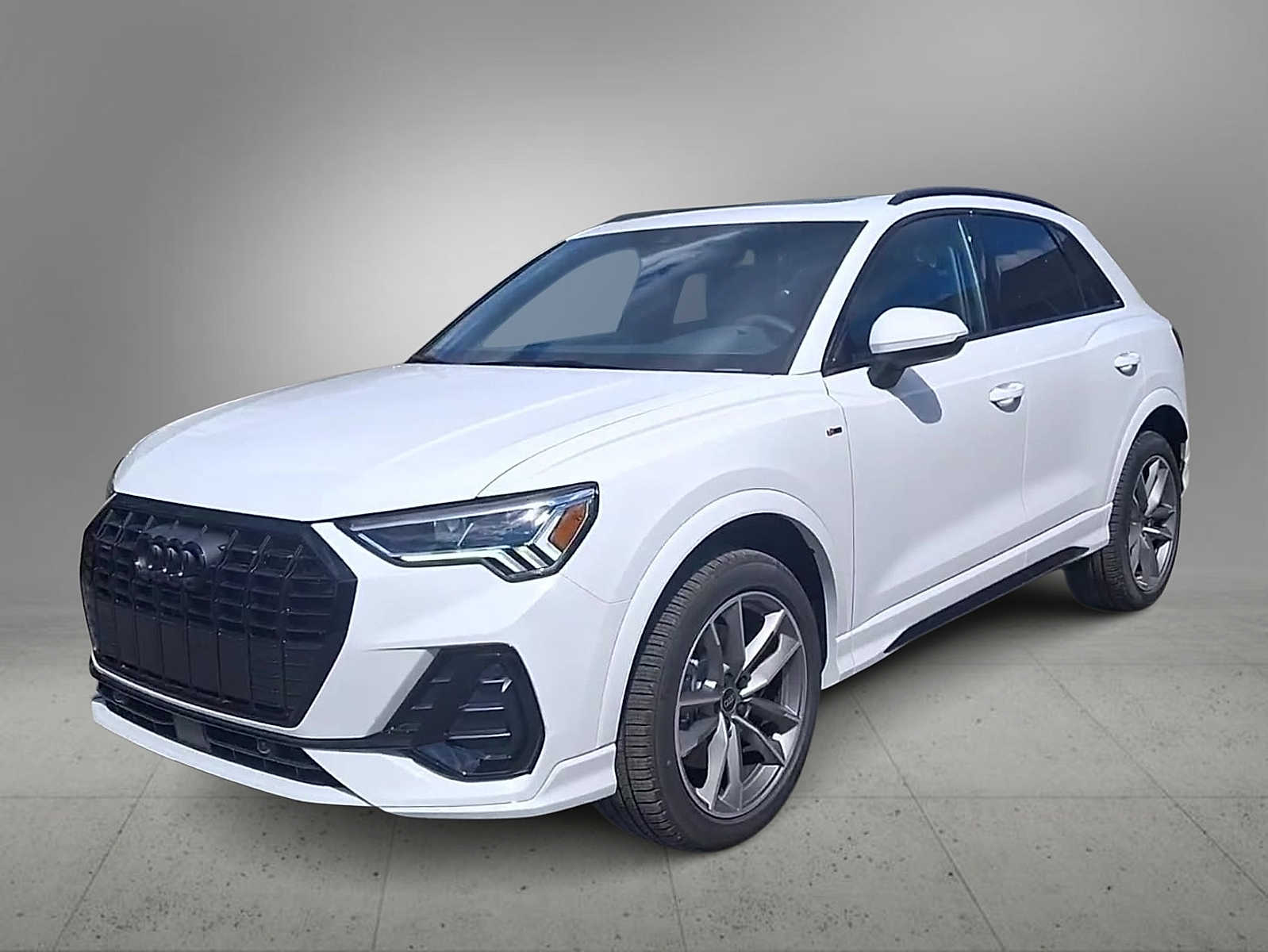 Thumbnail: 2025 Audi Q3 - 2