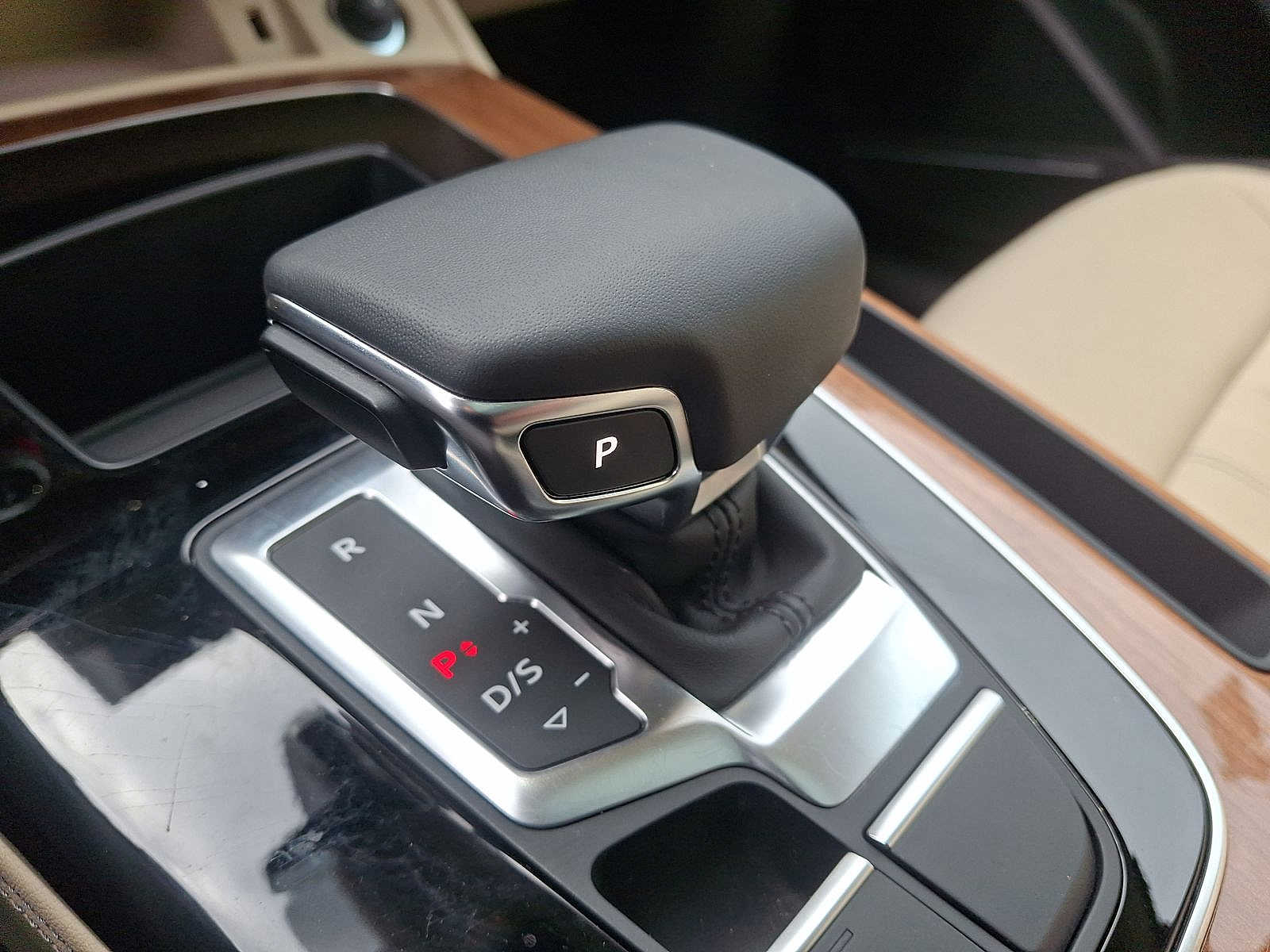 Thumbnail: 2025 Audi Q5 - 12