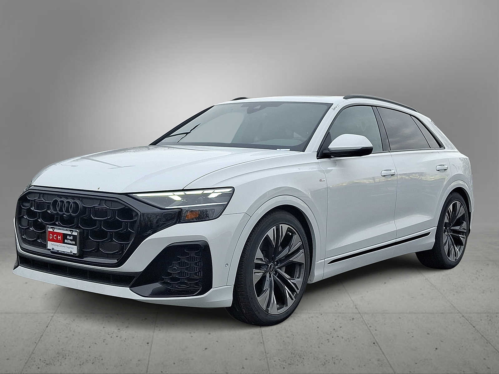 Thumbnail: 2026 Audi Q8 - 1
