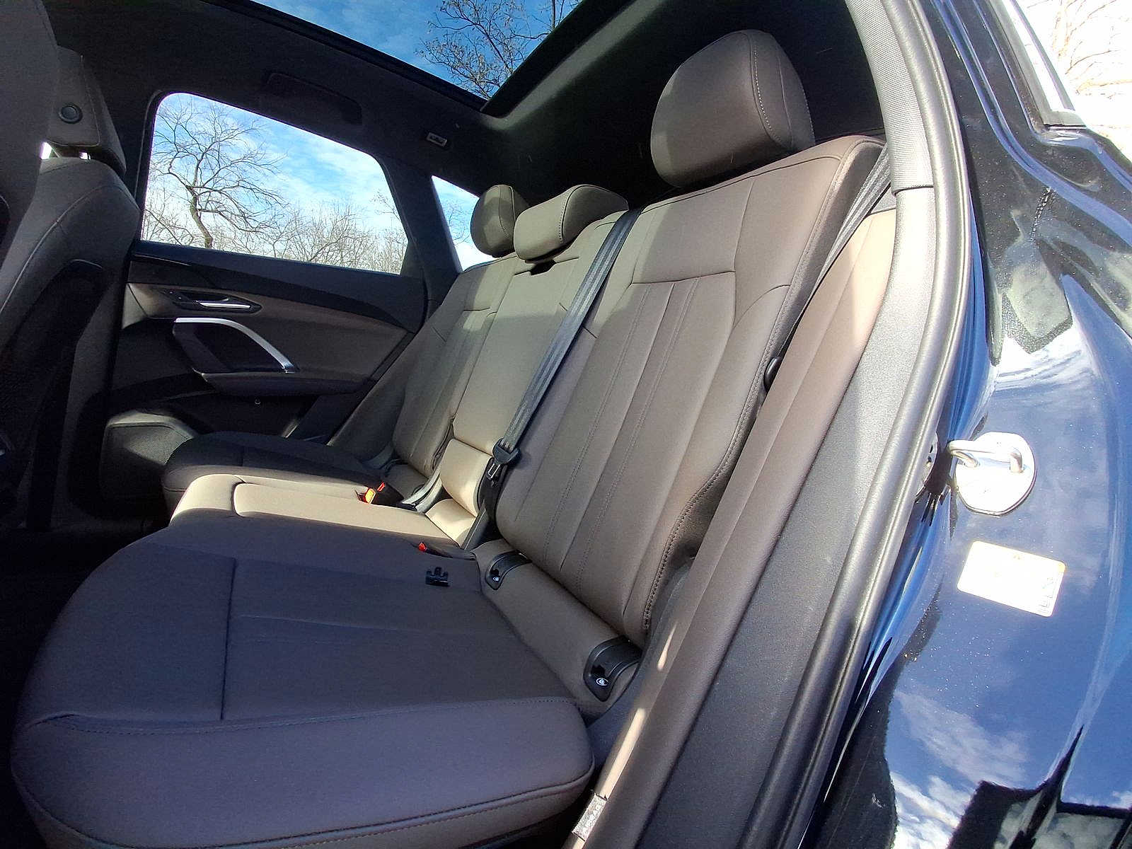 Thumbnail: 2025 Audi Q5 - 20