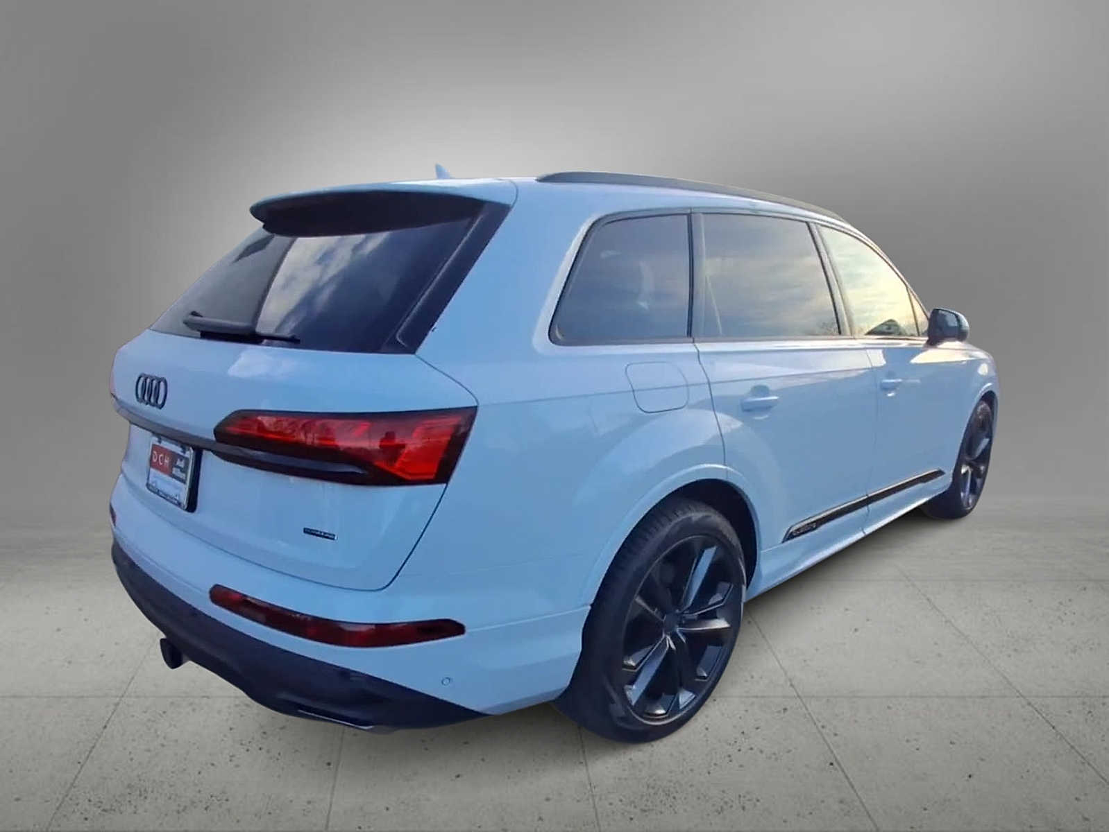 Thumbnail: 2026 Audi Q7 - 8