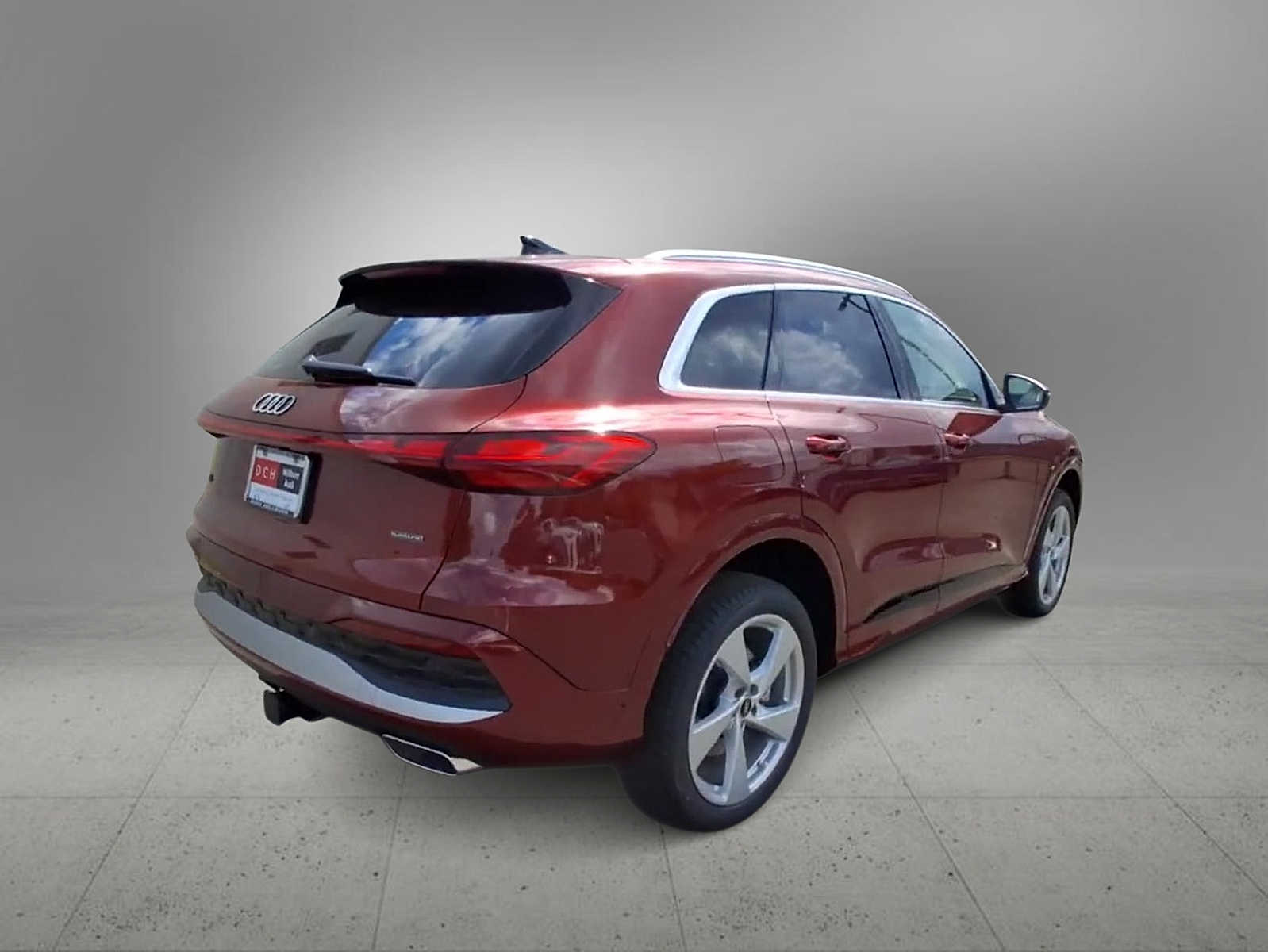 Thumbnail: 2025 Audi Q5 - 8