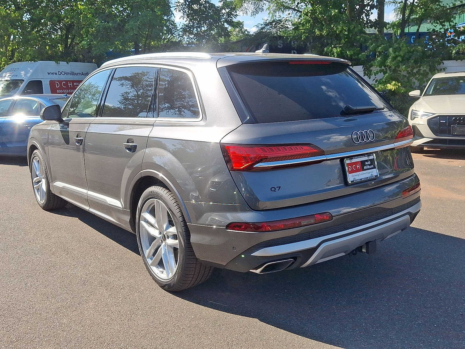Thumbnail: 2025 Audi Q7 - 11