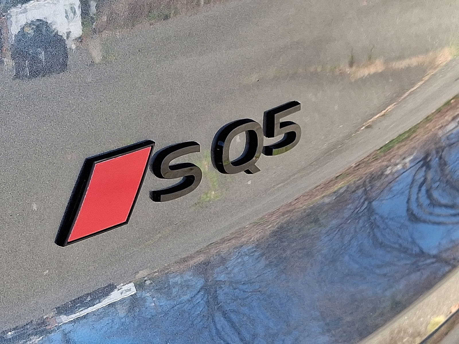 Thumbnail: 2025 Audi SQ5 - 18