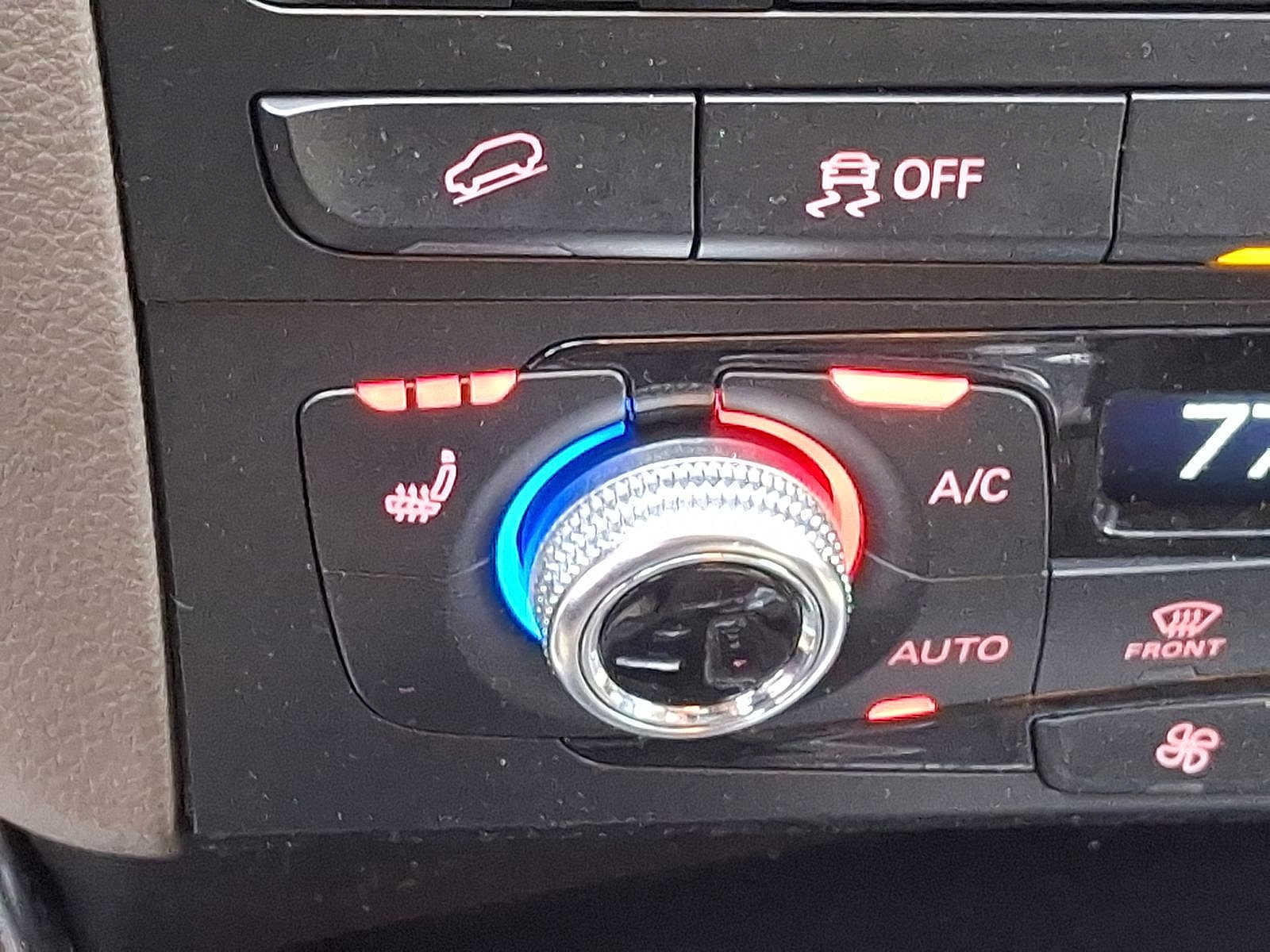 Thumbnail: 2015 Audi Q5 - 19