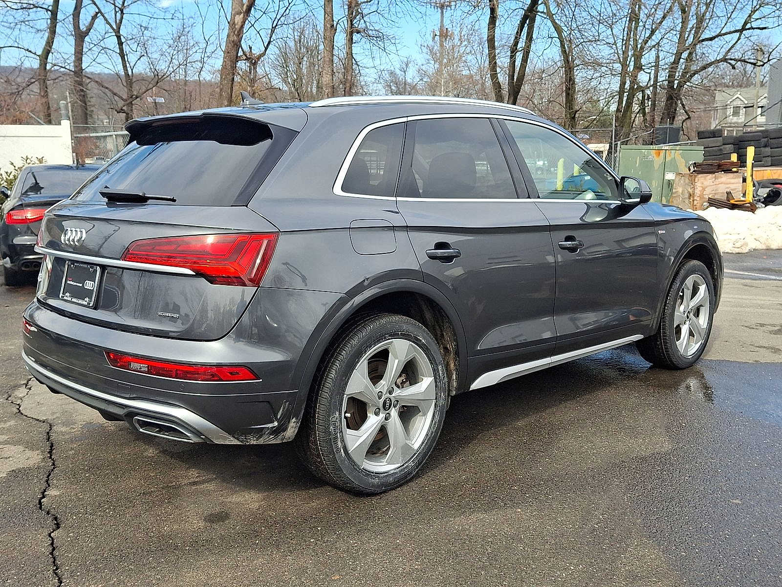 Thumbnail: 2023 Audi Q5 - 25