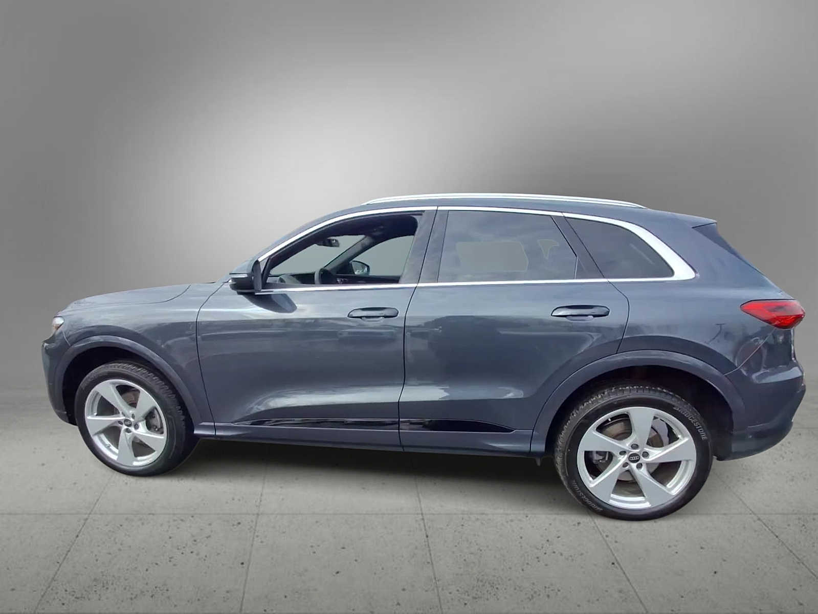 Thumbnail: 2025 Audi Q5 - 5