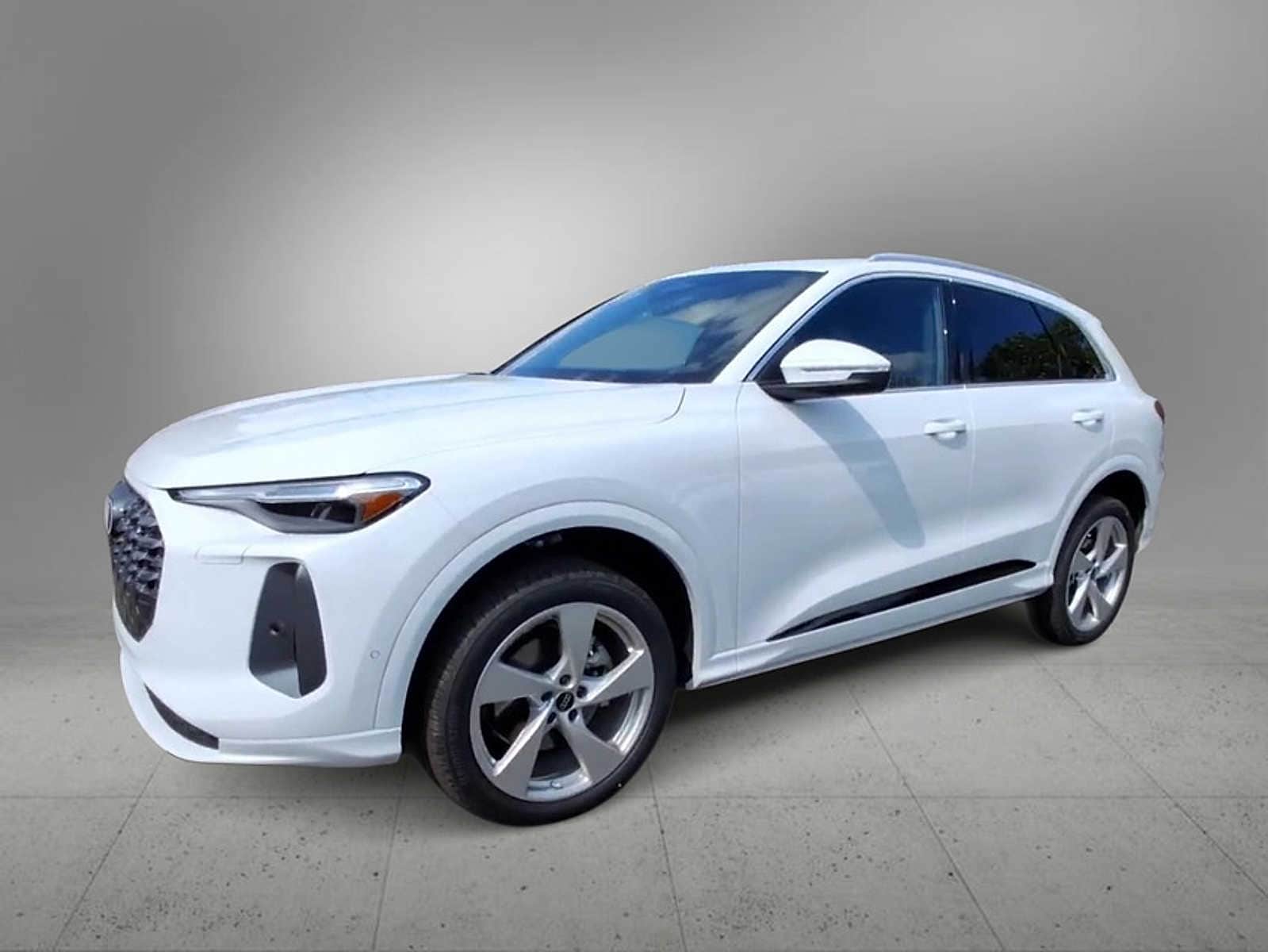 2025 Audi Q5 Premium Plus 4