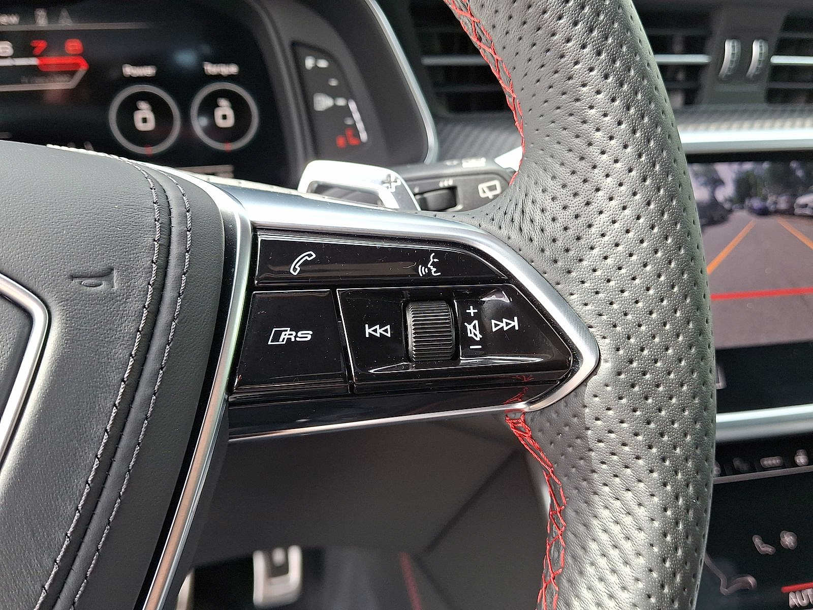 Thumbnail: 2026 Audi RS 6 - 15