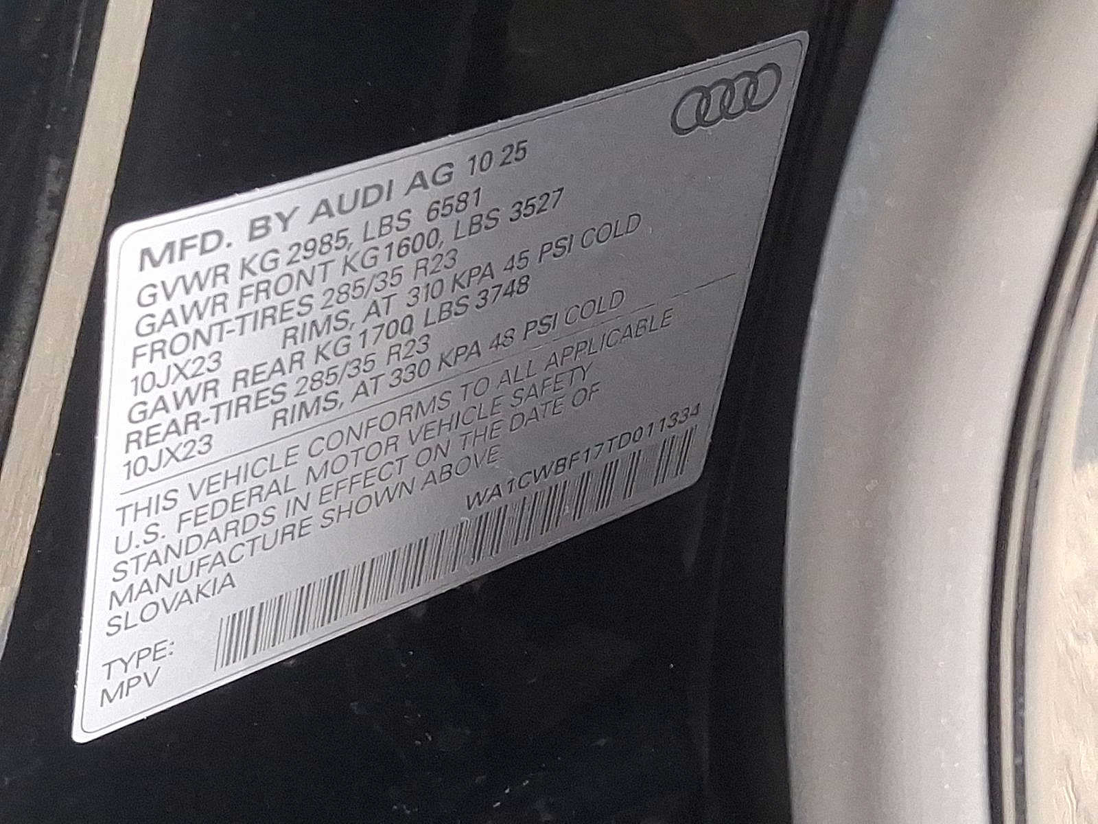 Thumbnail: 2026 Audi SQ8 - 16